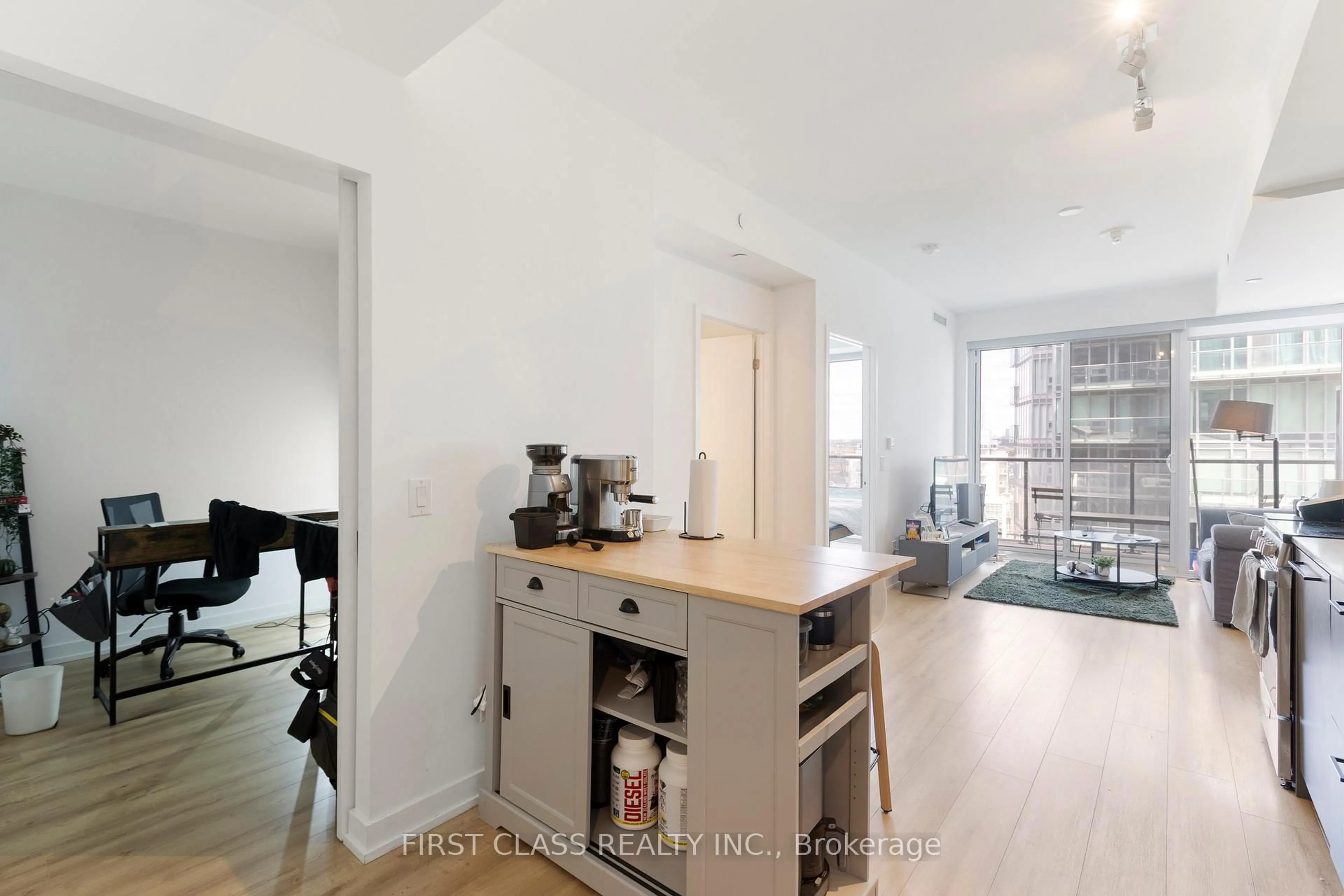 Unknown for 135 East Liberty St #2606, Toronto Ontario M6K 0G7