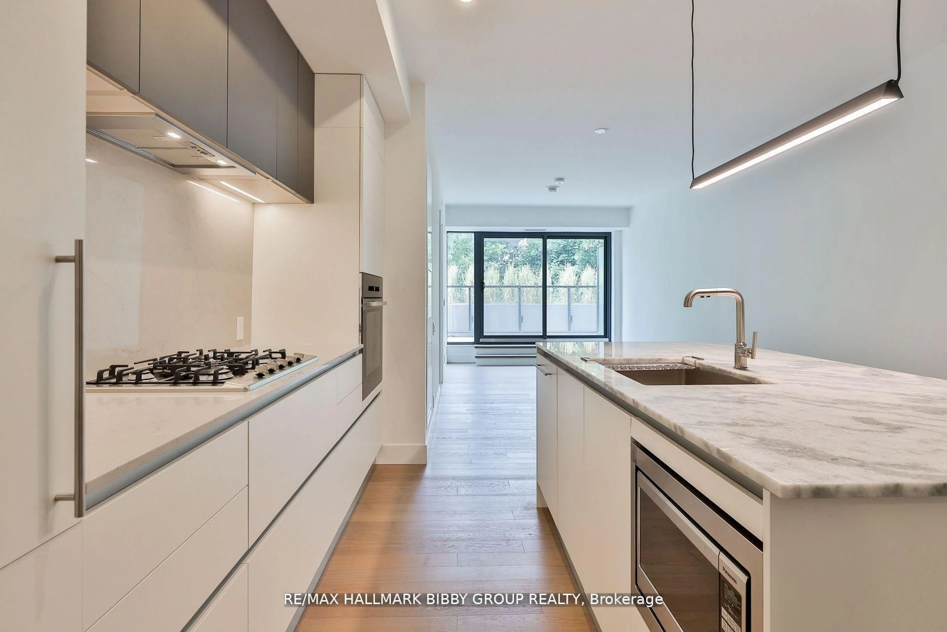 Contemporary kitchen, ceramic/tile floor for 1414 Bayview Ave #308, Toronto Ontario M4G 3A7