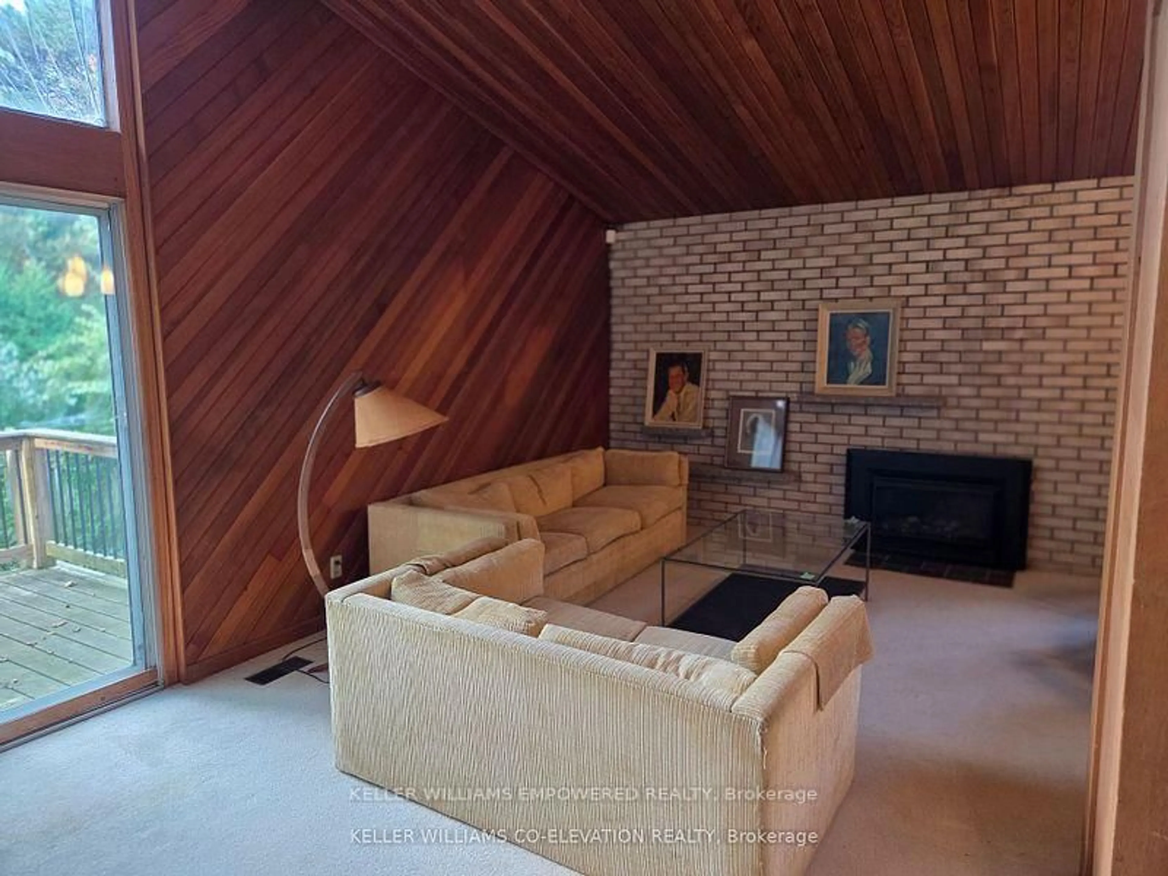 Living room with furniture, unknown for 36 Danville Dr, Toronto Ontario M2P 1J1