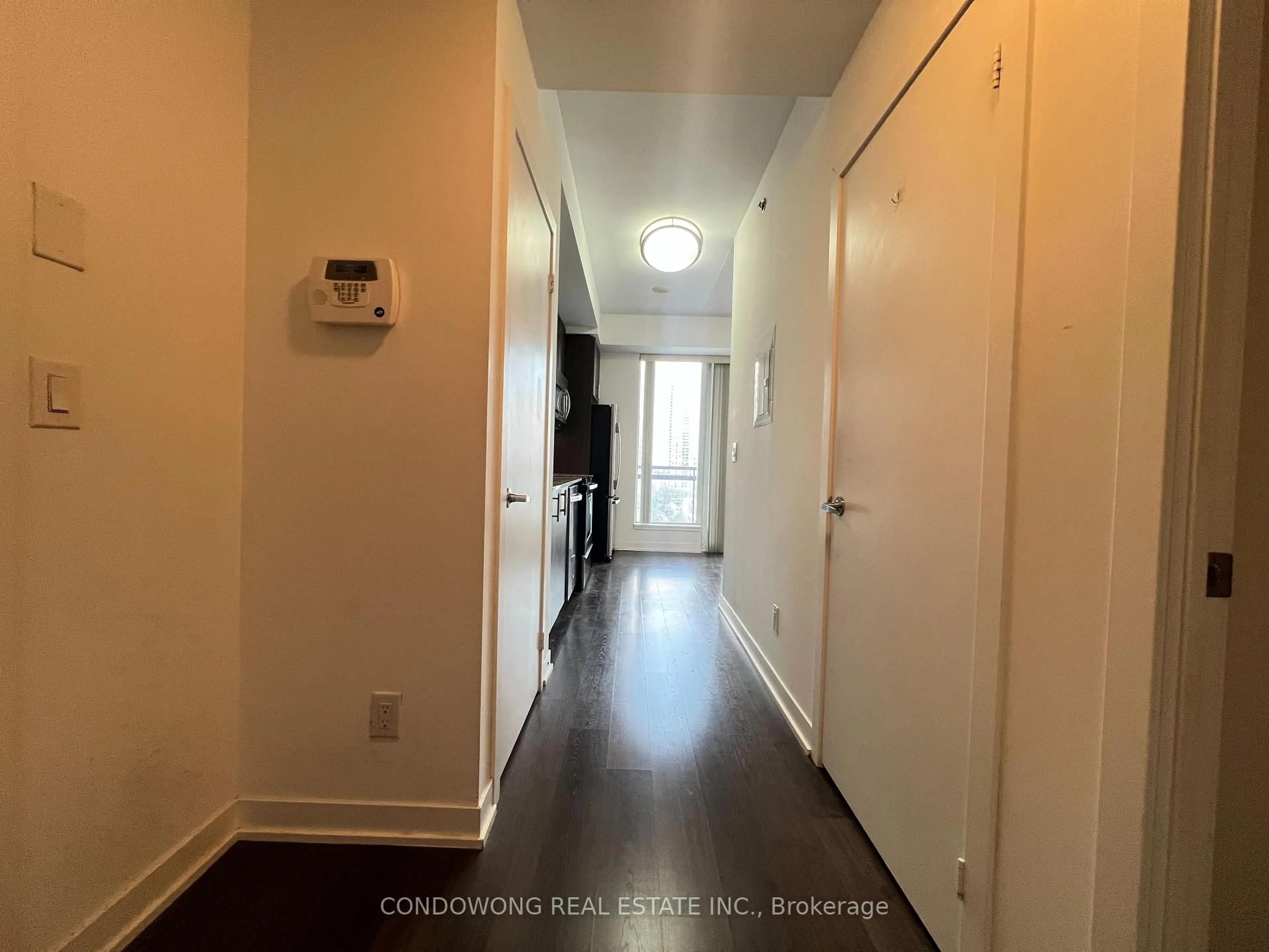 Indoor entryway for 225 Sackville St #1102, Toronto Ontario M5A 0B9