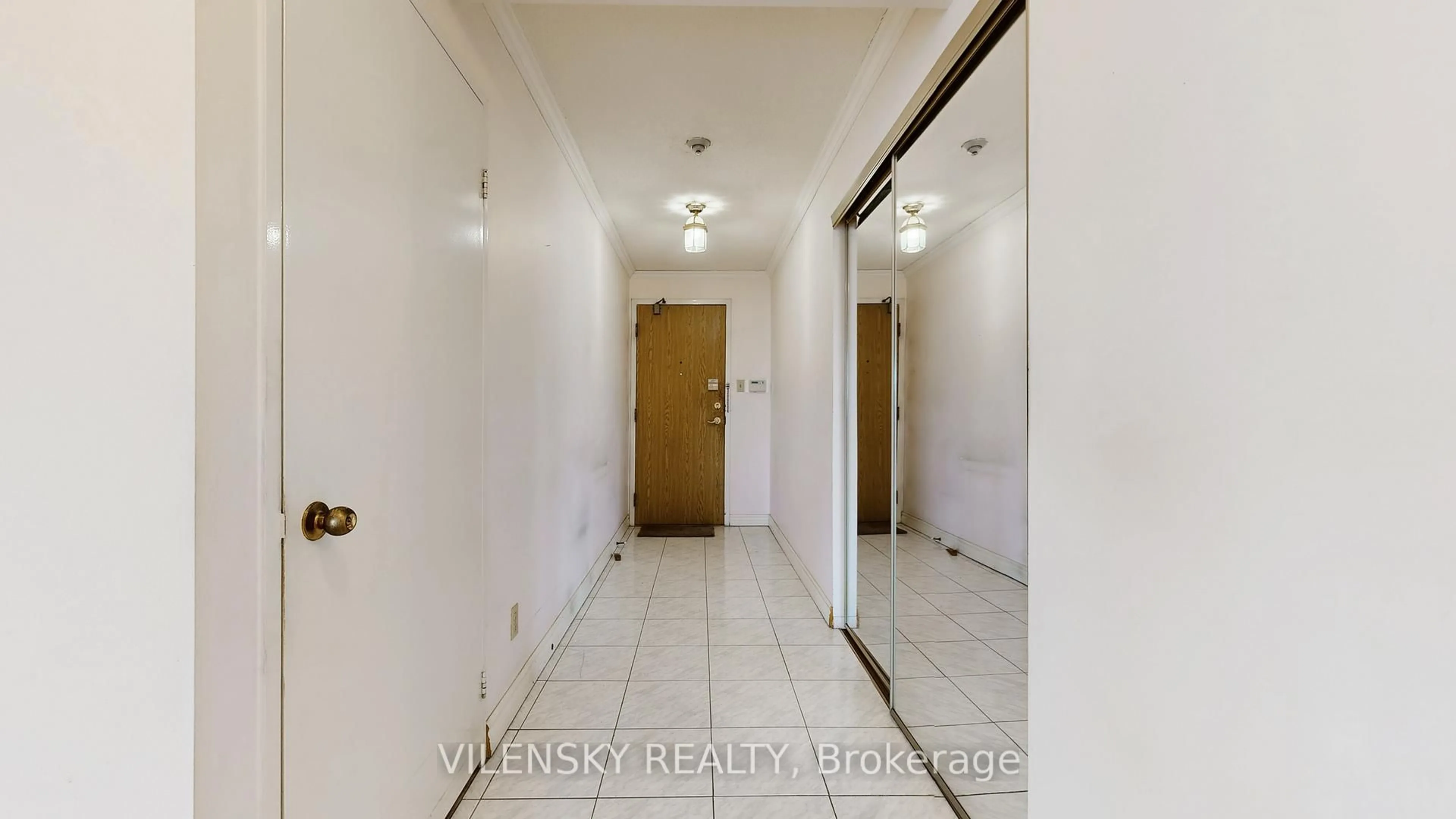 Unknown for 1101 Steeles Ave #1603, Toronto Ontario M2R 3W5