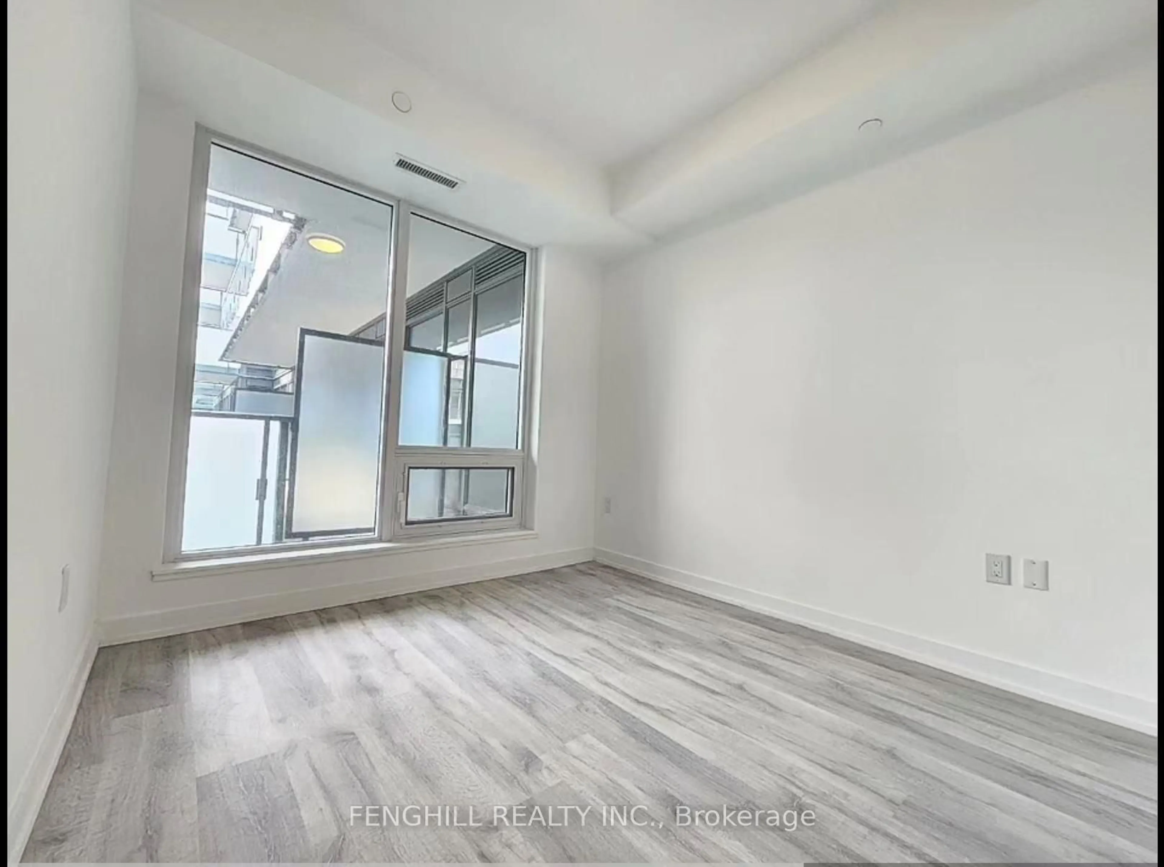 A pic of a room for 8 Olympic Garden Dr #517, Toronto Ontario M2M 0B9