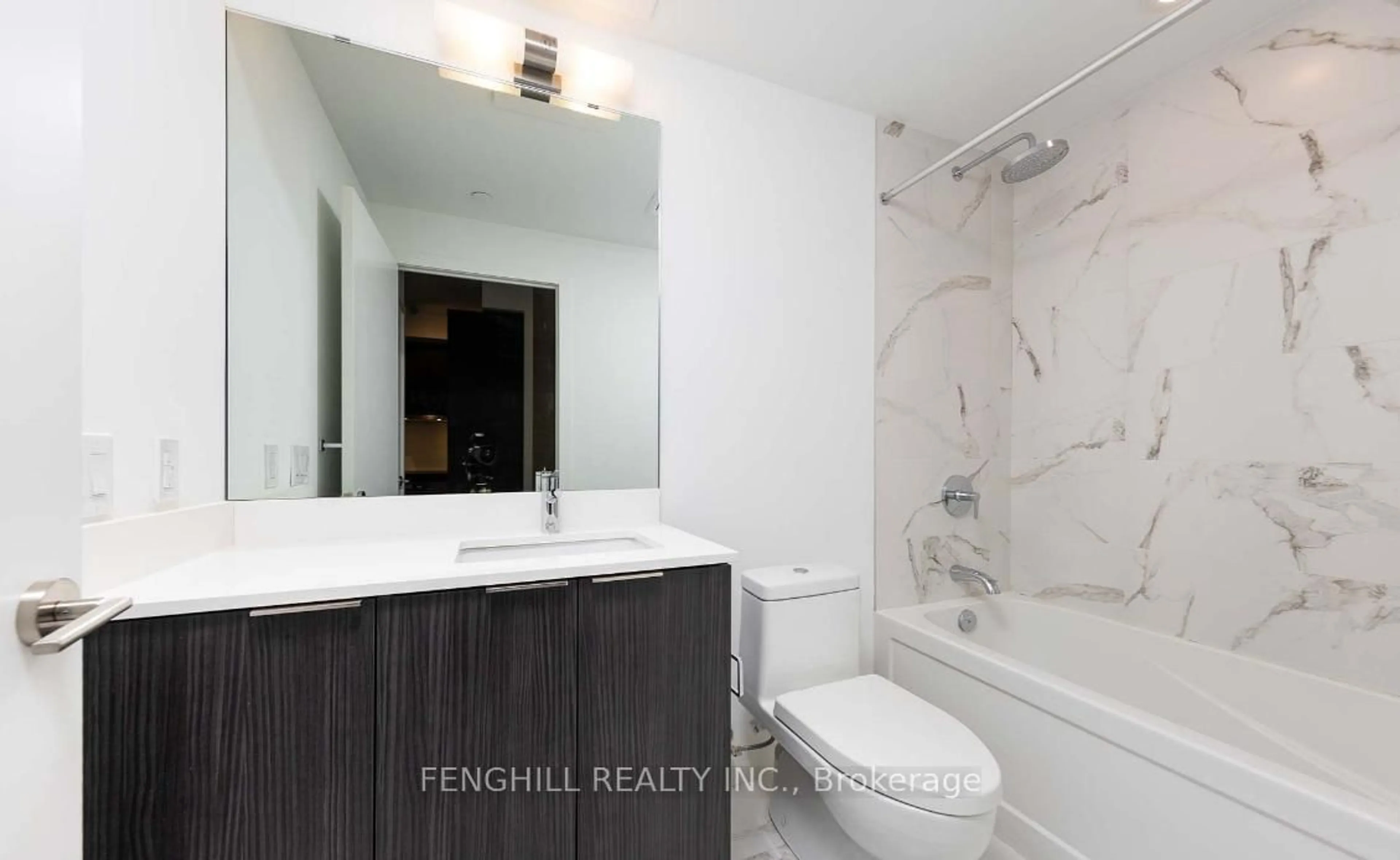 Standard bathroom, ceramic/tile floor for 8 Olympic Garden Dr #517, Toronto Ontario M2M 0B9