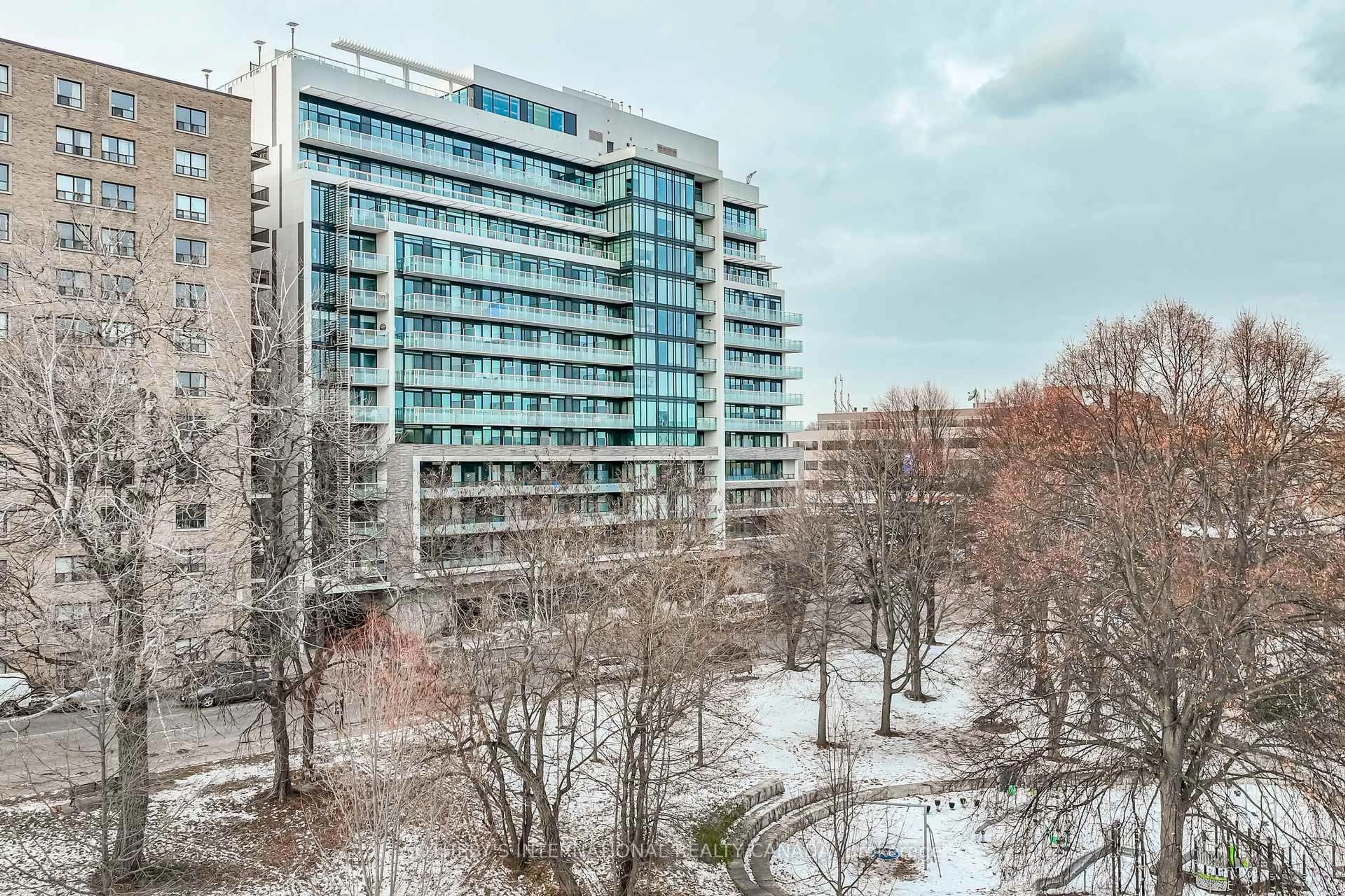A pic from outside/outdoor area/front of a property/back of a property/a pic from drone, city buildings view from balcony for 3018 Yonge St #612, Toronto Ontario M4N 0A5