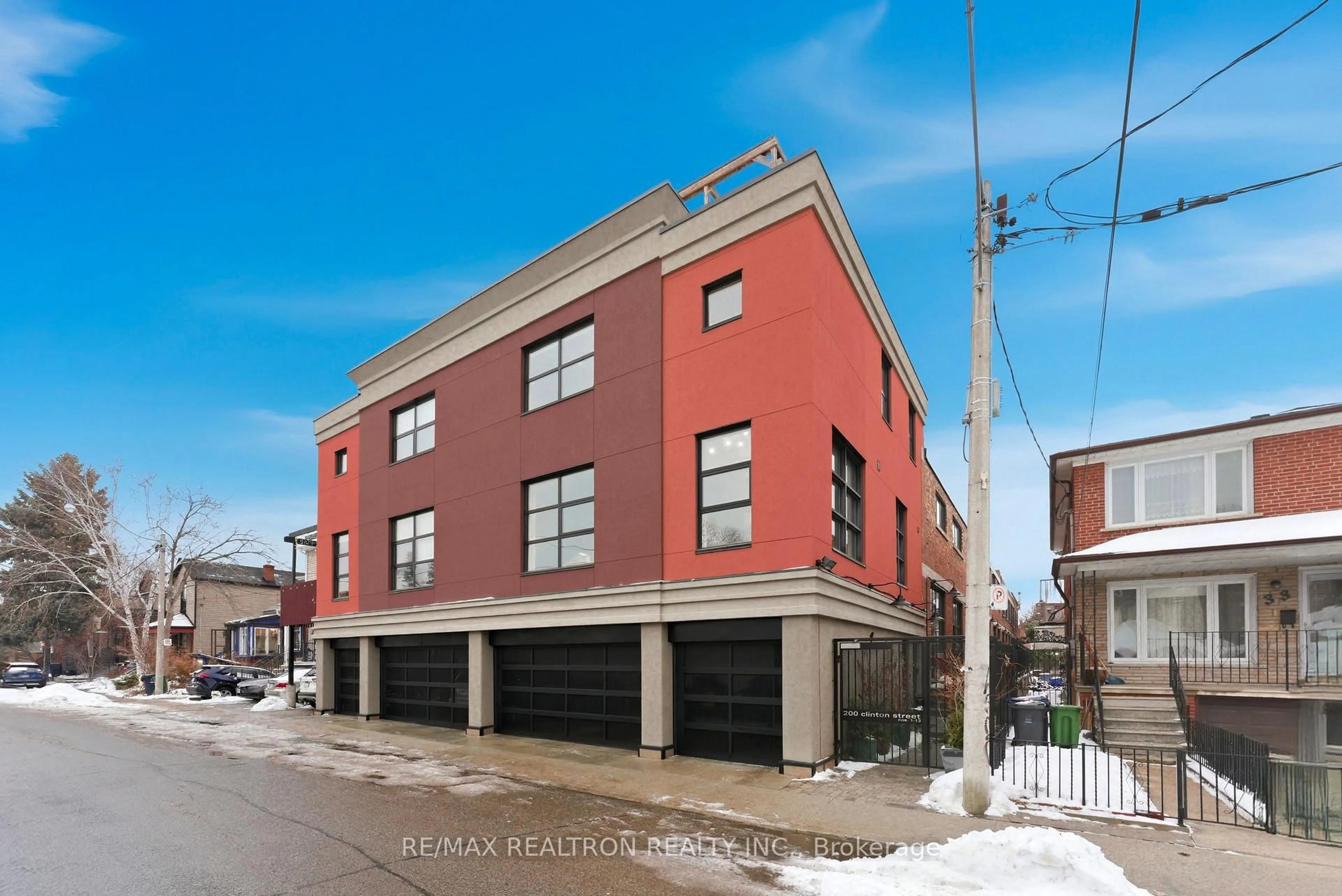 Home with brick exterior material, street for 200 Clinton St #12, Toronto Ontario M6G 2Y5