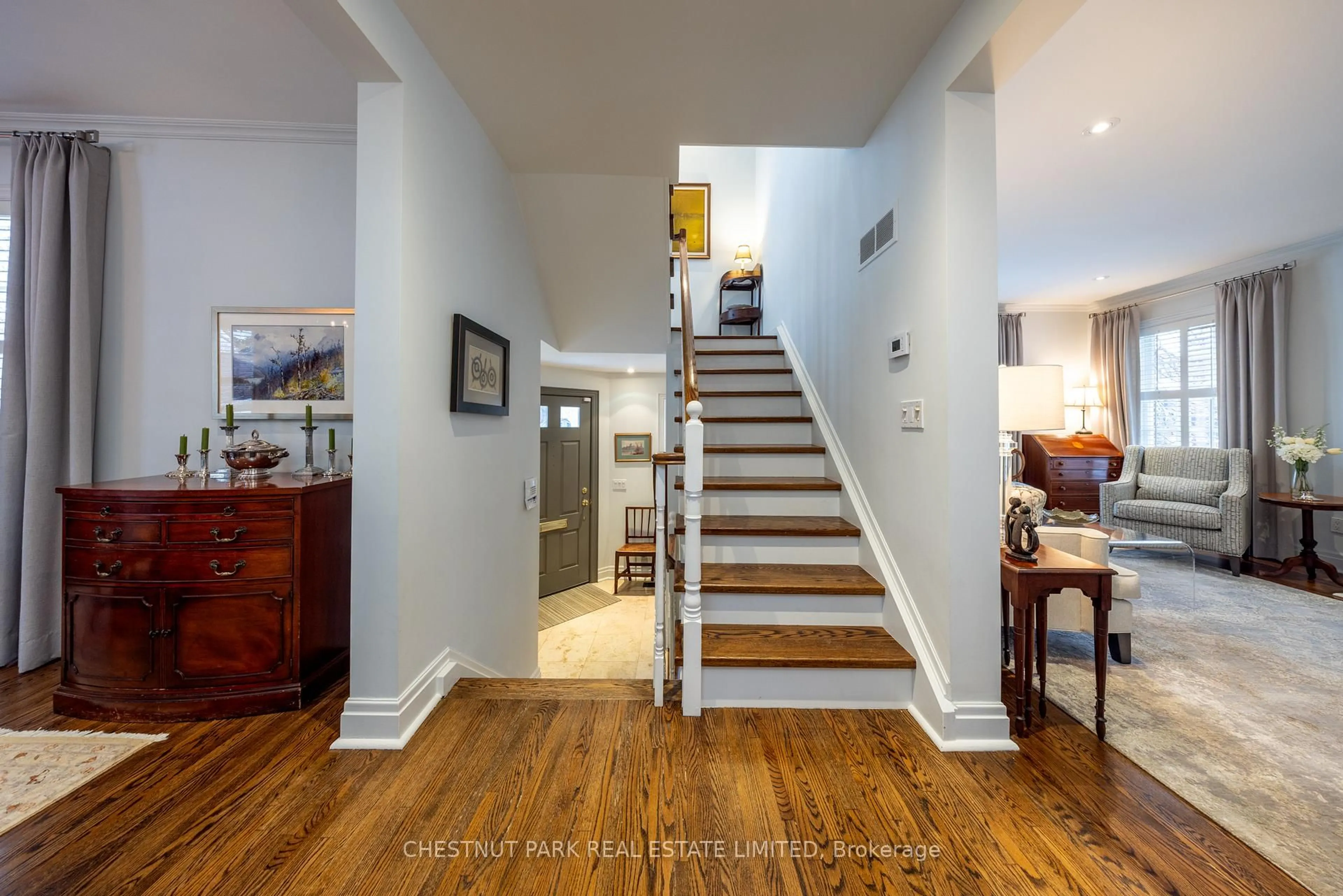 Indoor foyer for 68 Cluny Dr, Toronto Ontario M4W 2R3