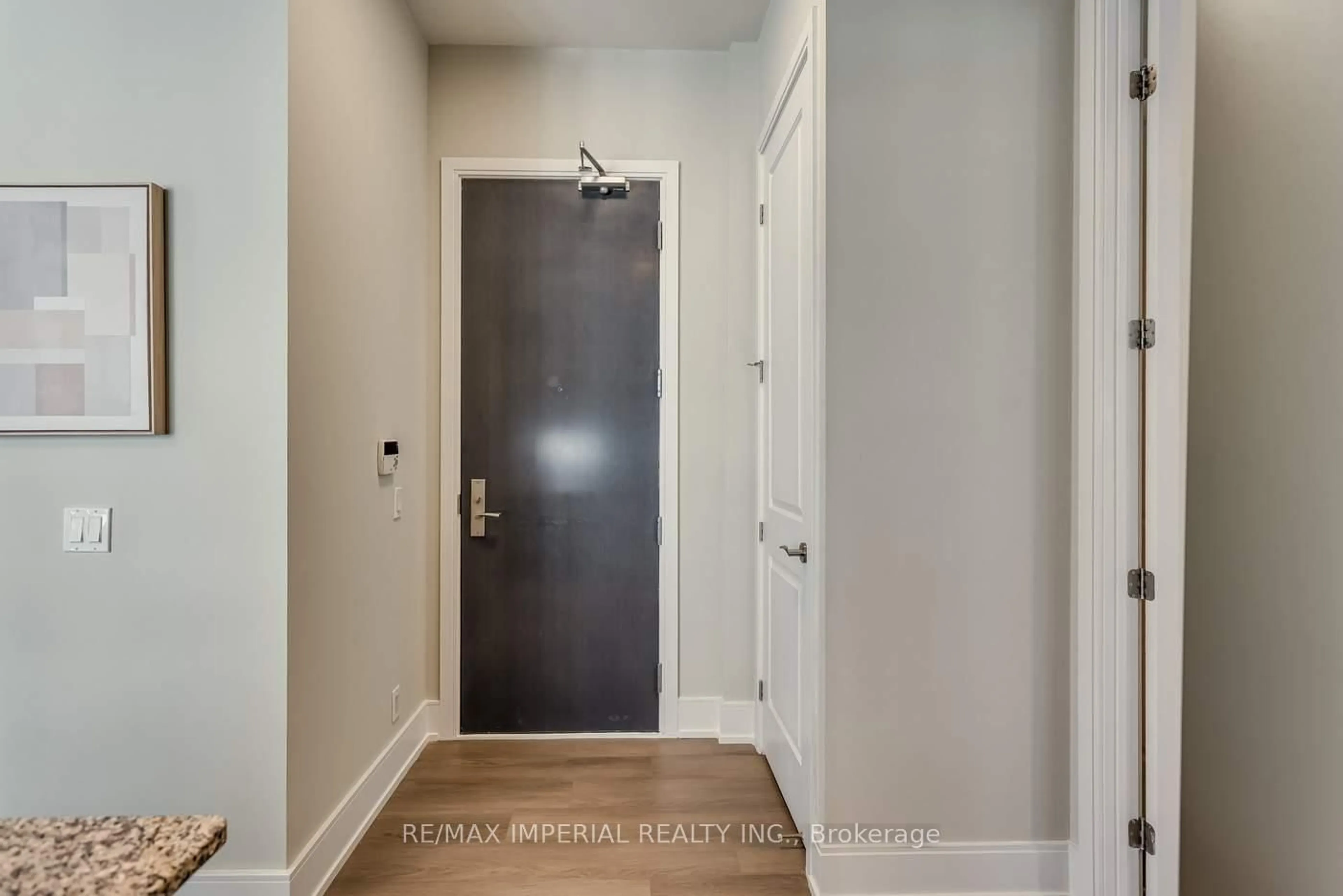 Indoor entryway for 21 Balmuto St #1101, Toronto Ontario M4Y 1W4