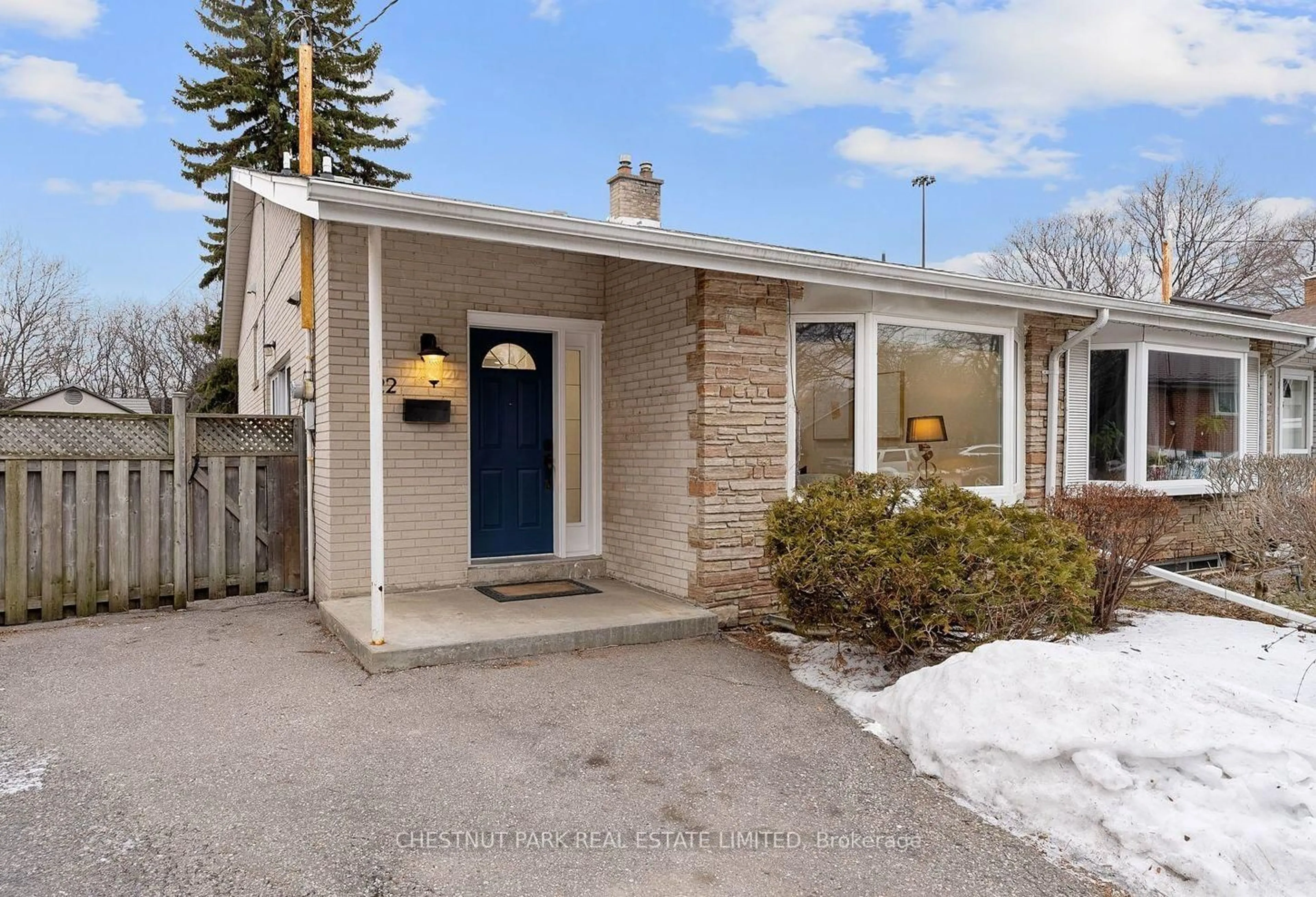 Unknown for 22 Marbury Cres, Toronto Ontario M3A 2G2