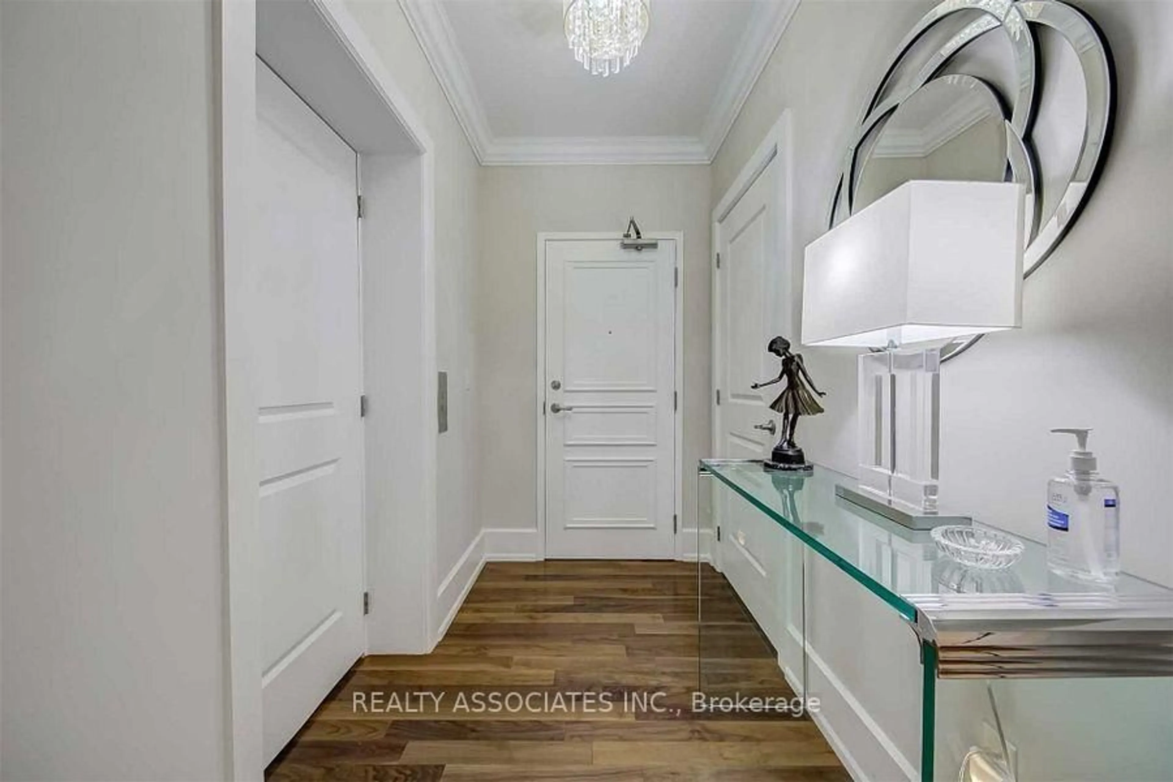 Indoor entryway for 662 Sheppard Ave #1404, Toronto Ontario M2K 3E6