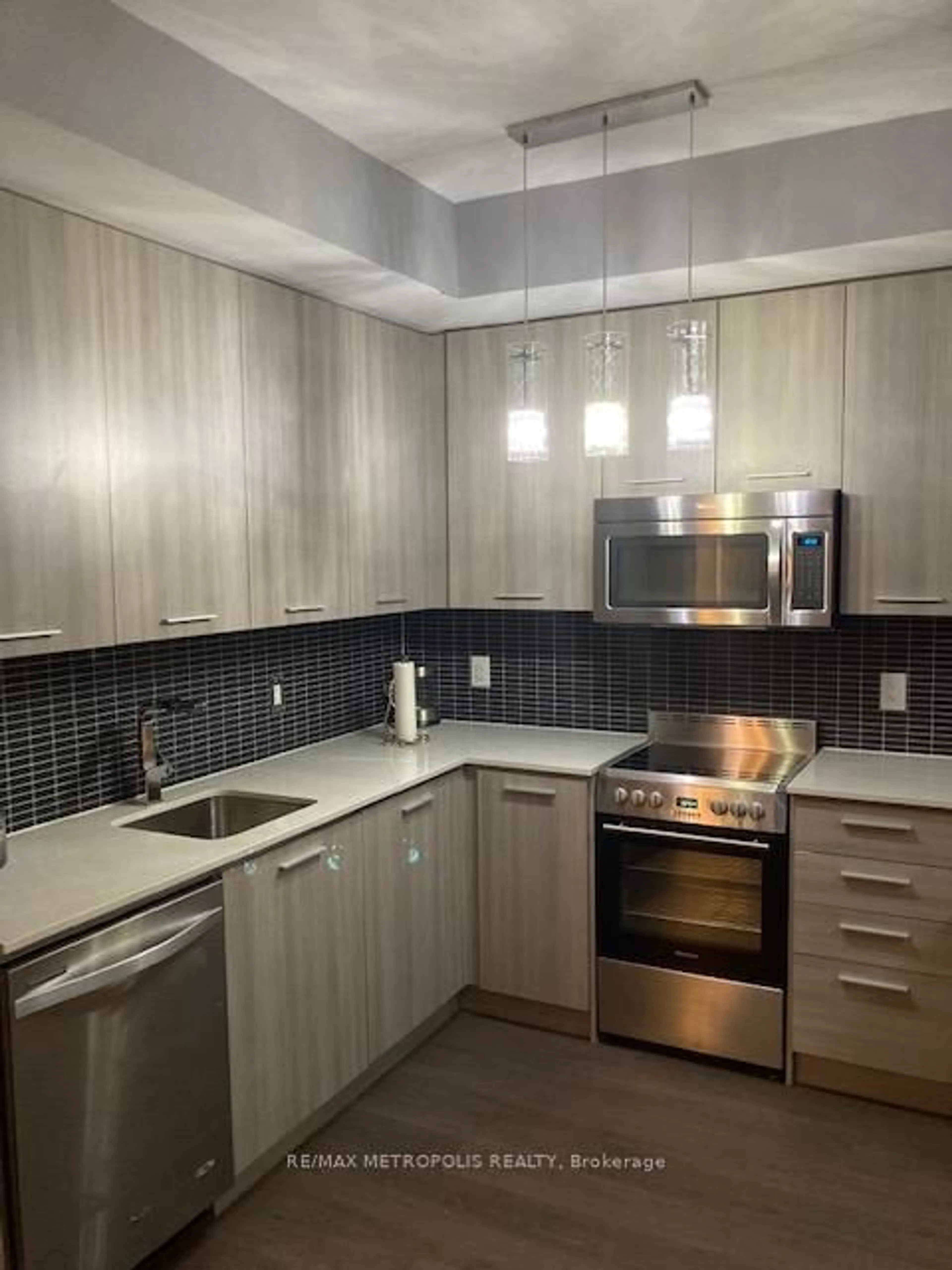 Standard kitchen, unknown for 105 George St #1302, Toronto Ontario M5A 0L4