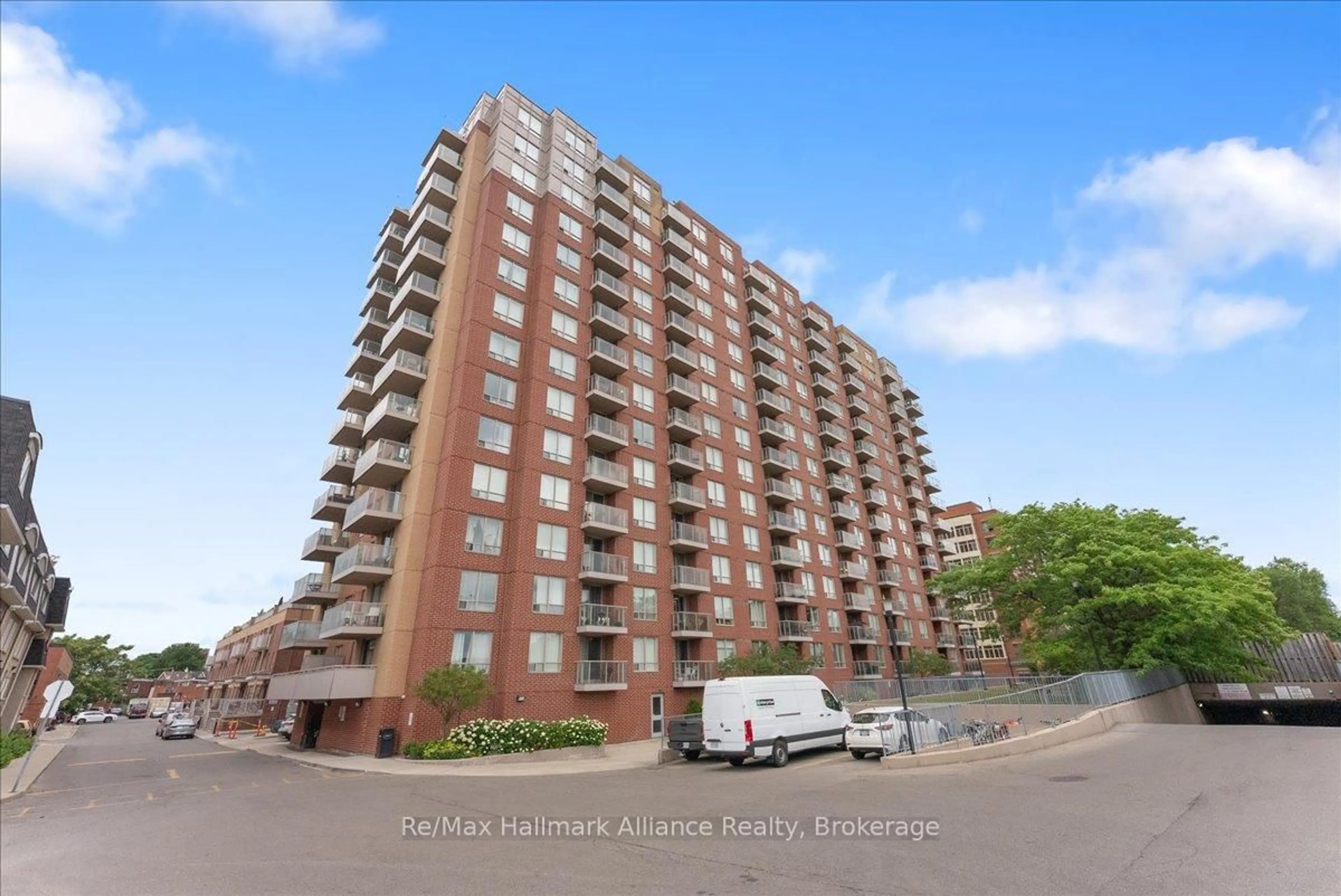 Unknown for 1369 Bloor St #910, Toronto Ontario M6P 4J4