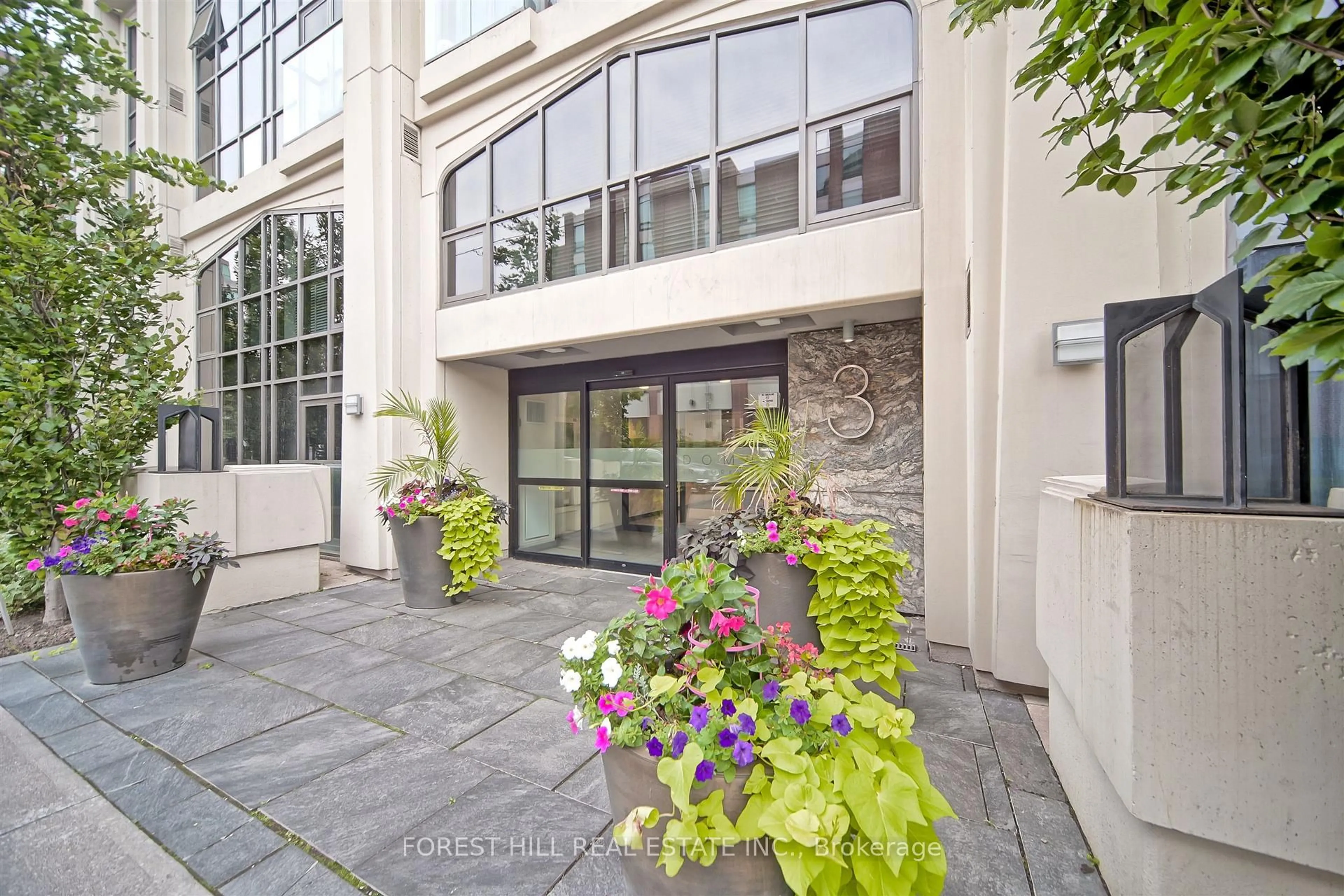 Unknown for 3 McAlpine St #501, Toronto Ontario M5R 3T5