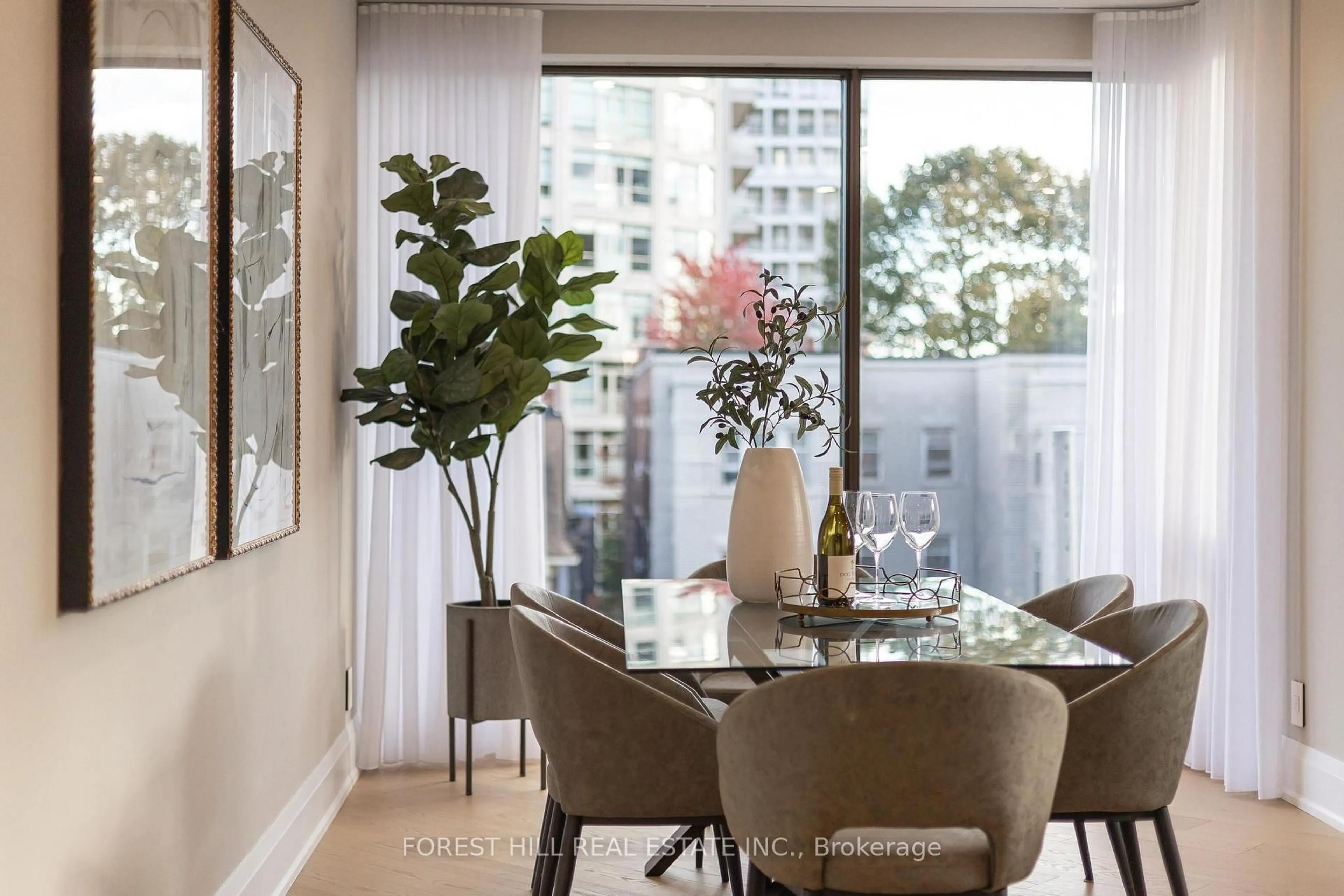 Dining room, unknown for 342 Spadina Rd #301, Toronto Ontario M5P 2V4