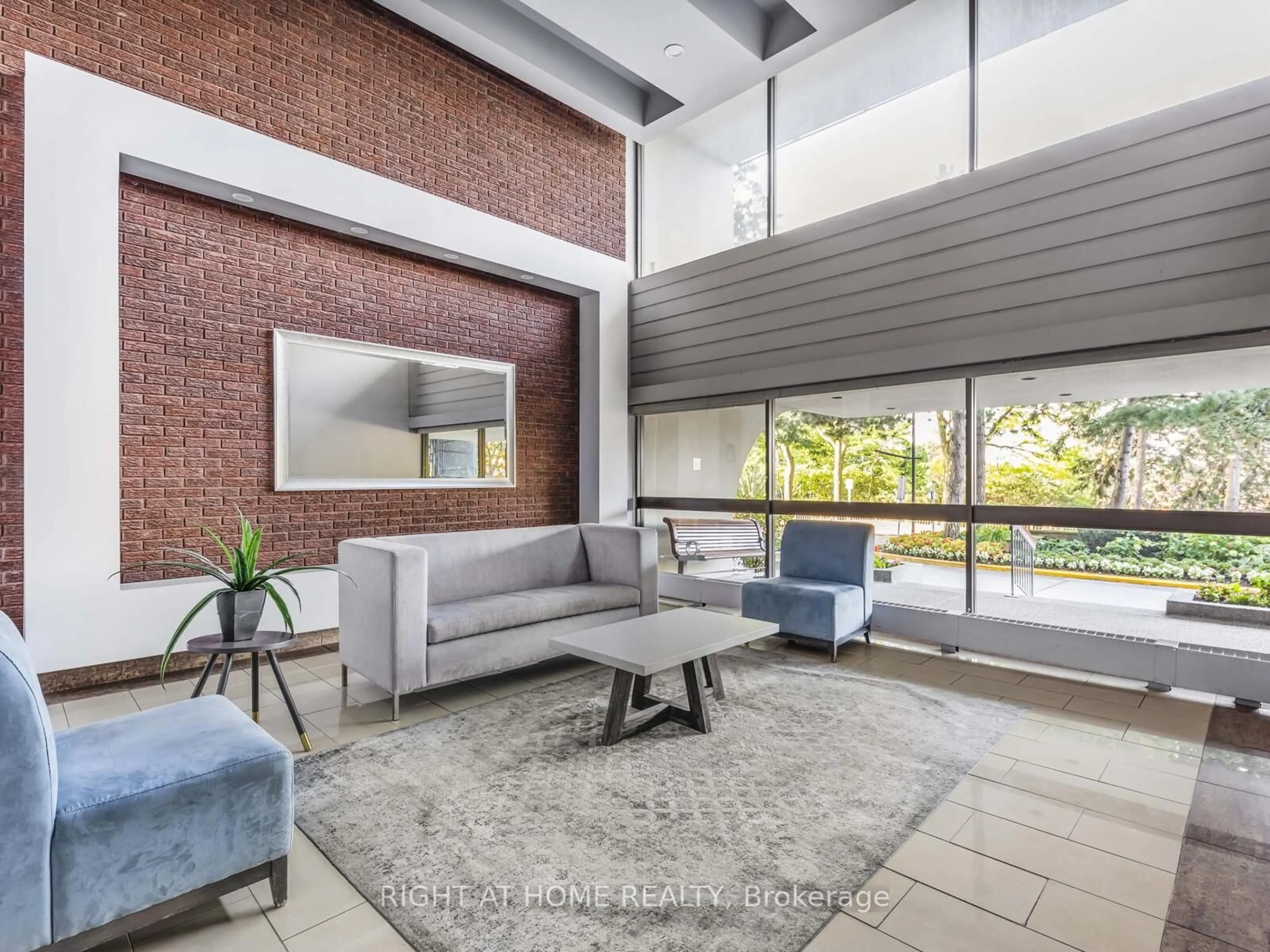 Unknown for 177 Linus Rd #612, Toronto Ontario M2J 4S5