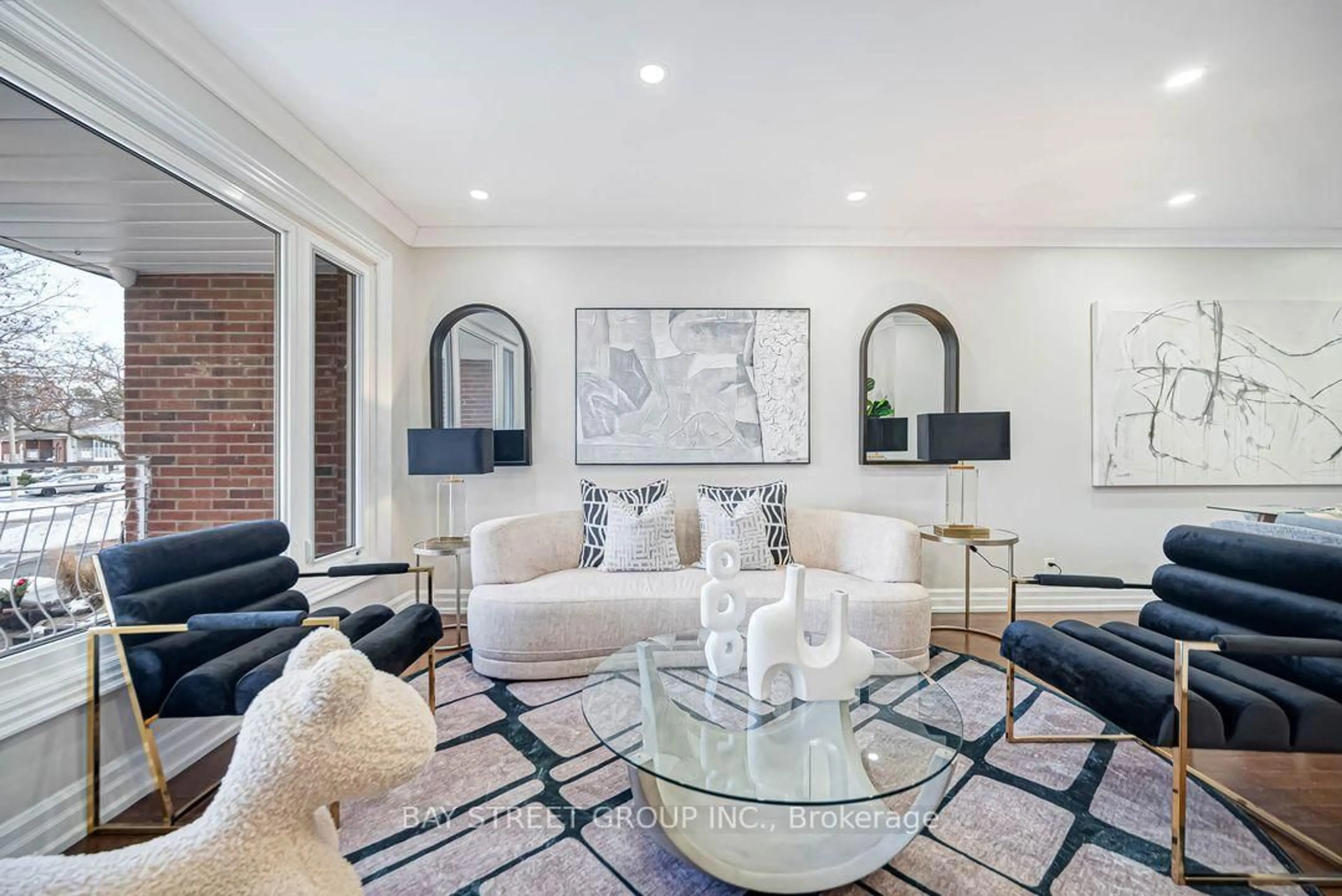 Living room with furniture, unknown for 42 Bedle Ave, Toronto Ontario M2H 1K8