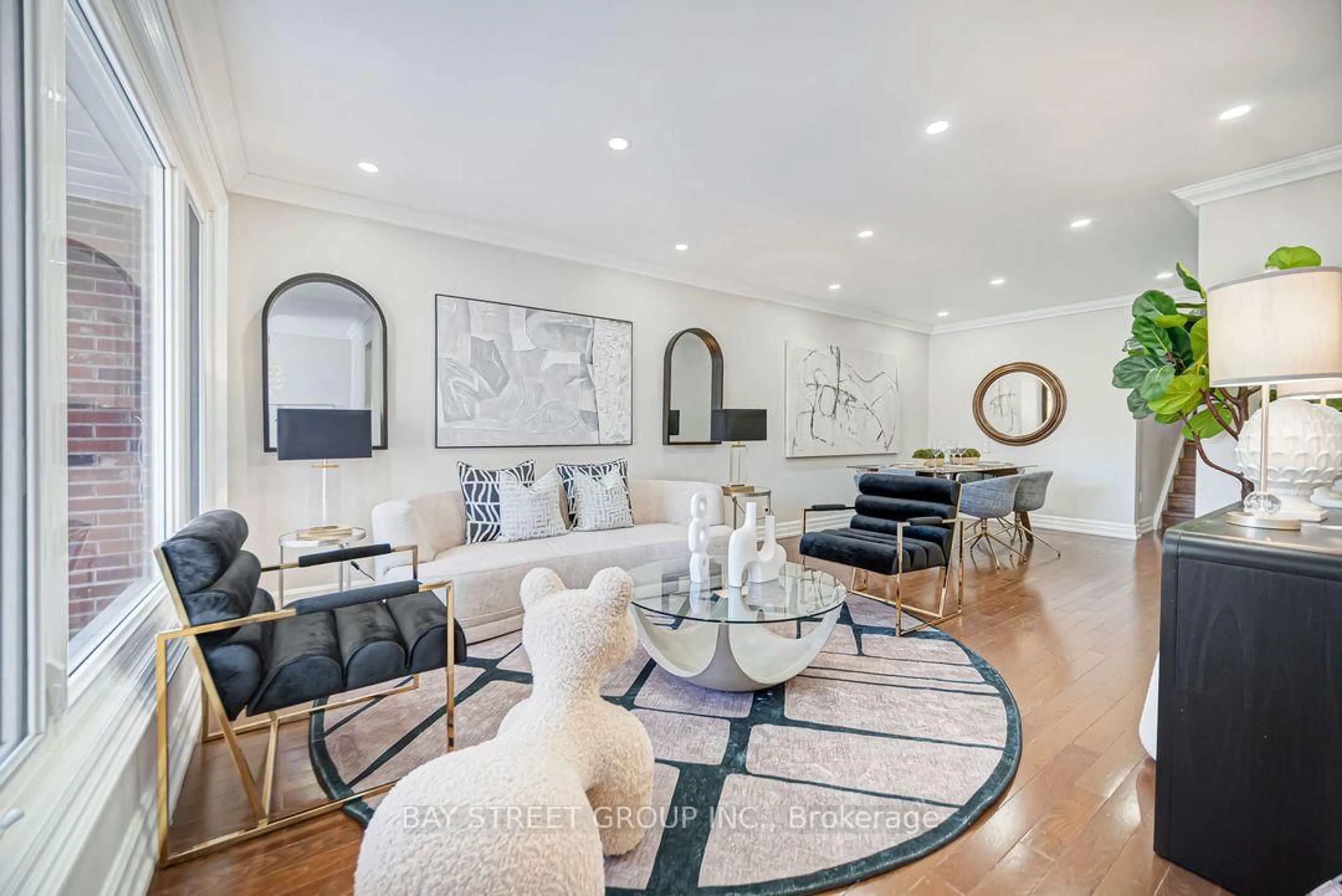 Living room with furniture, unknown for 42 Bedle Ave, Toronto Ontario M2H 1K8