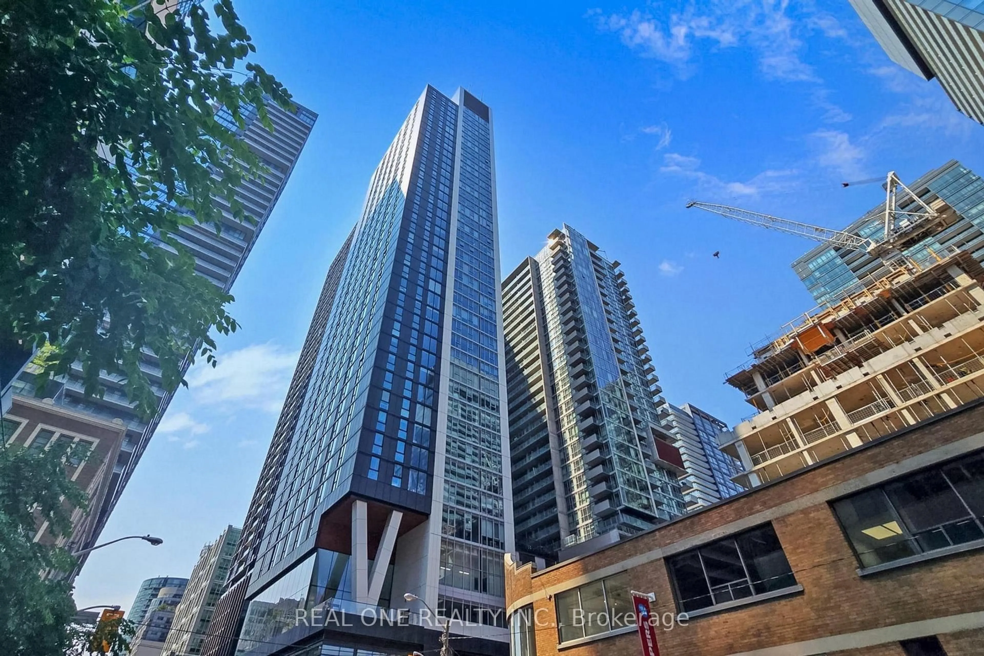 Unknown for 357 King St #3401, Toronto Ontario M5V 0S7