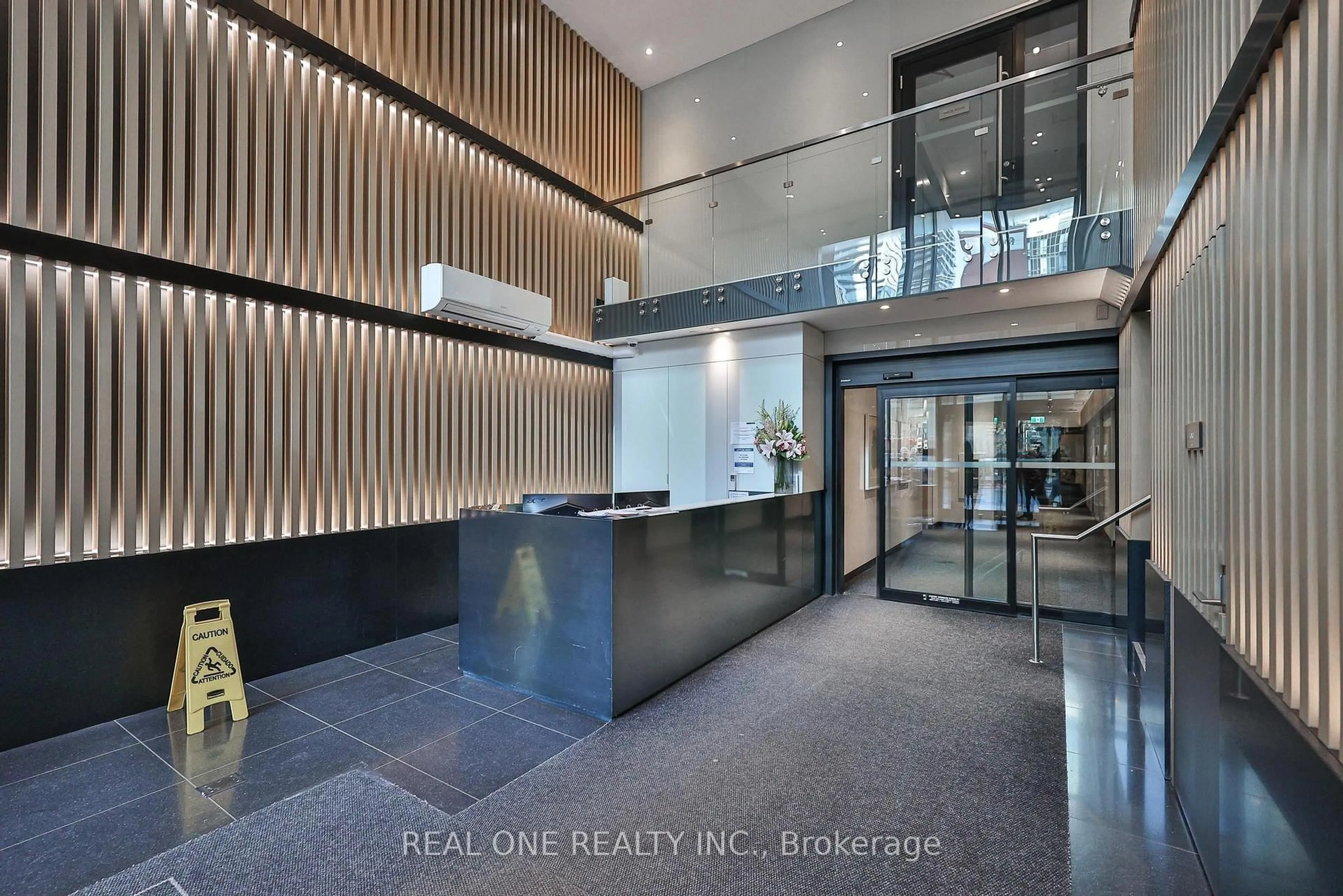 Lobby for 357 King St #3401, Toronto Ontario M5V 0S7