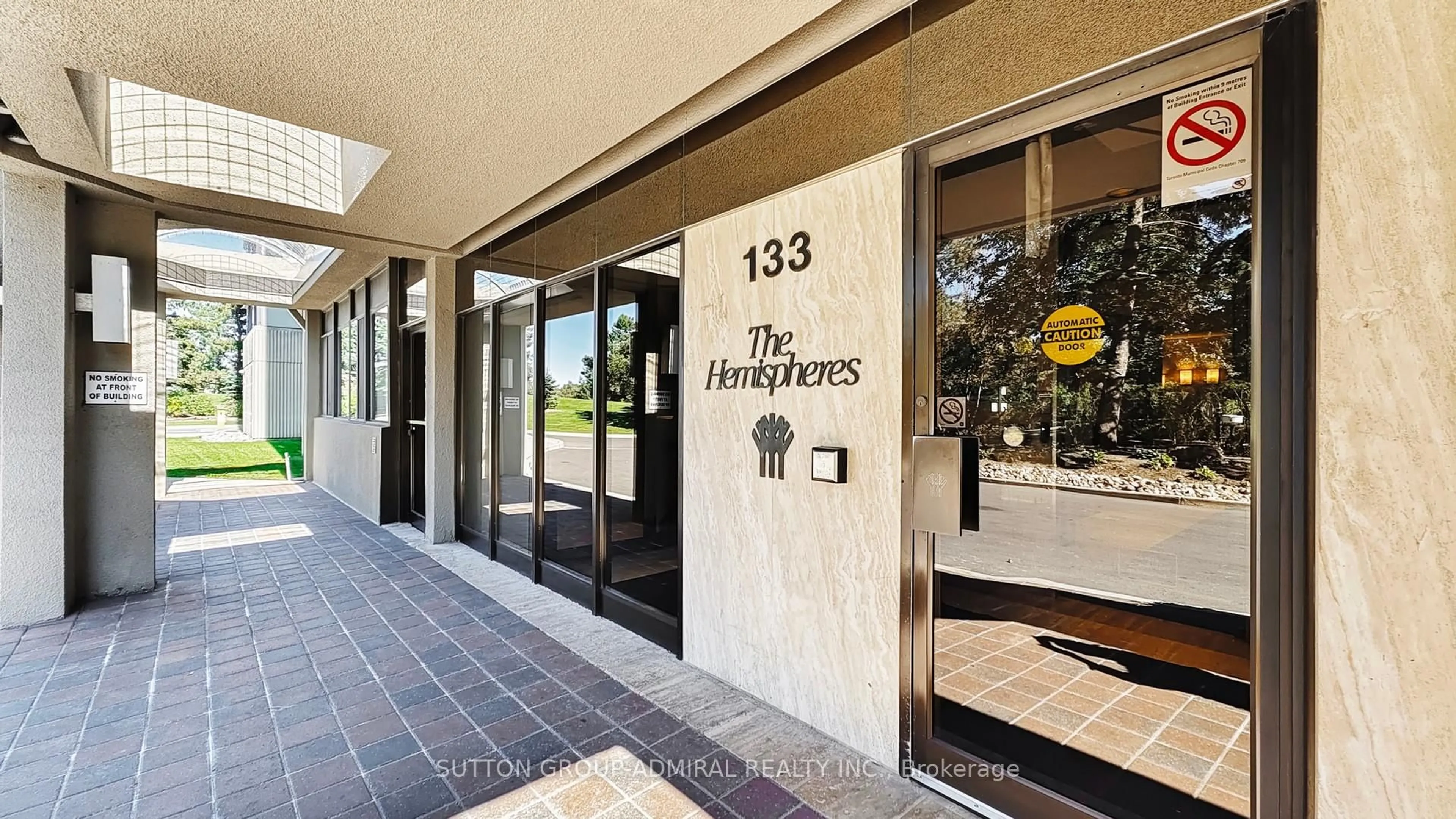 Indoor foyer for 133 Torresdale Ave #904, Toronto Ontario M2R 3T2