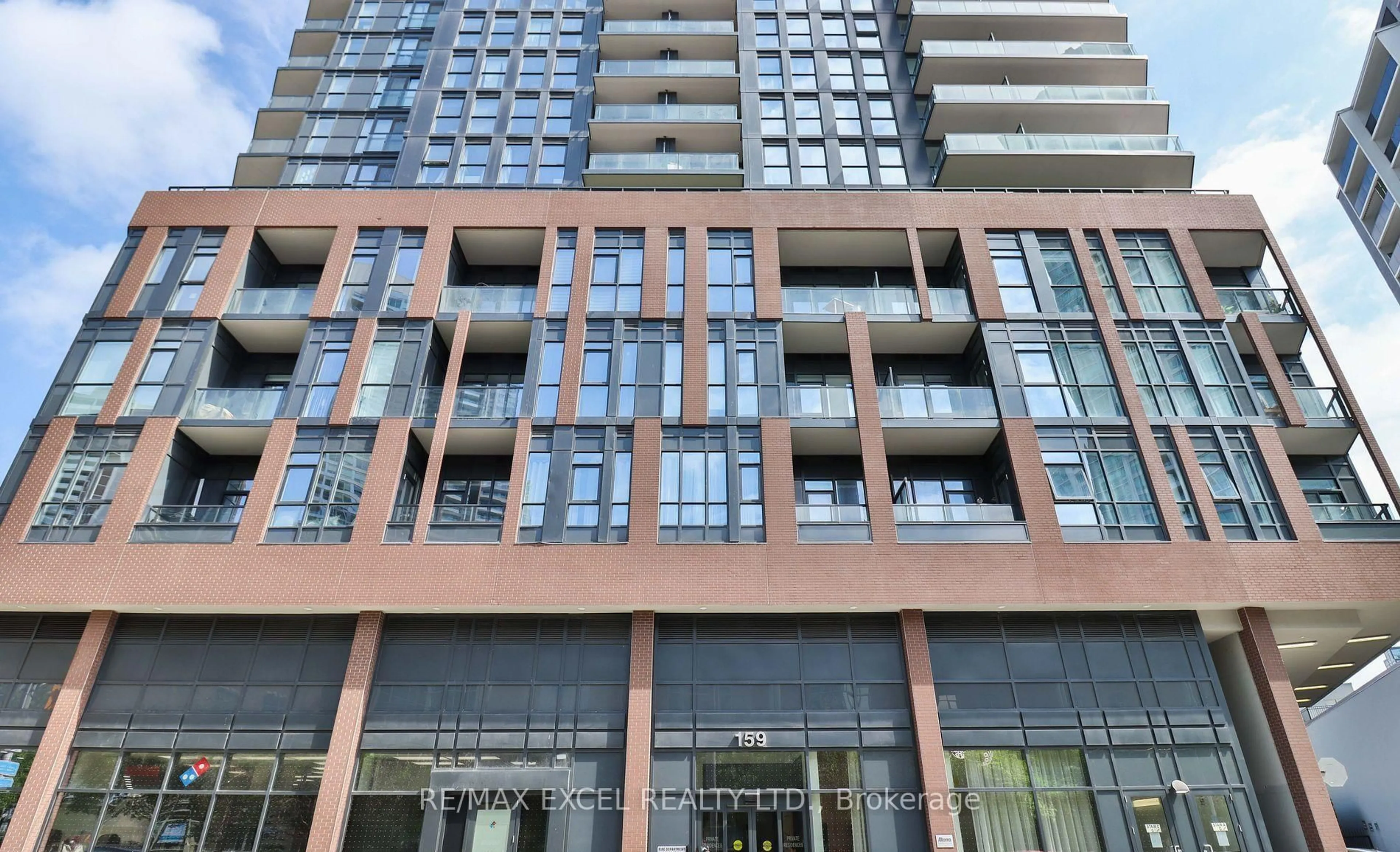 Indoor foyer for 159 Wellesley St #406, Toronto Ontario M4Y 0H5