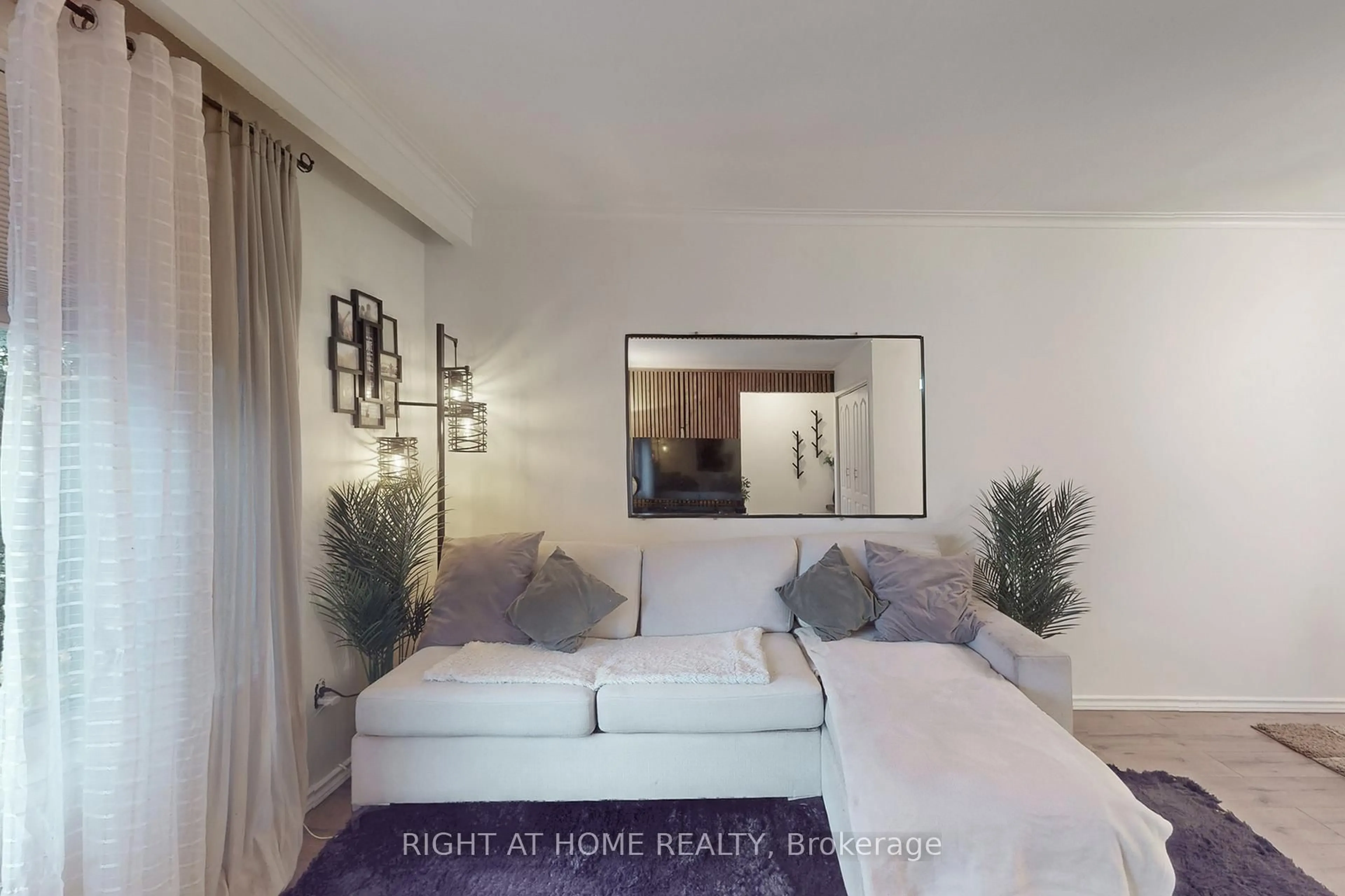 Living room with furniture, unknown for 125 Fortrose Cres, Toronto Ontario M3A 2H2