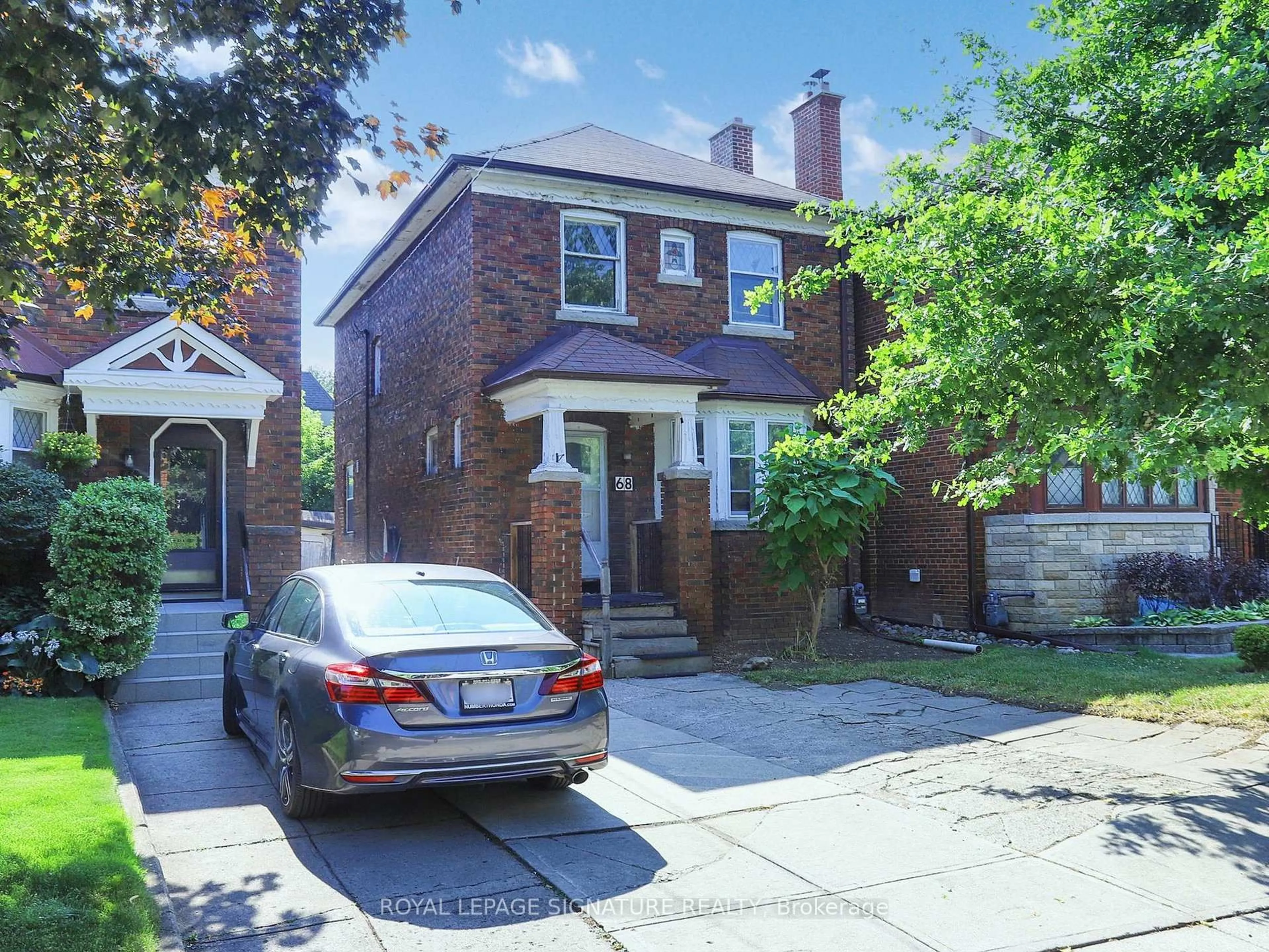 Home with brick exterior material, street for 68 Castlewood Rd, Toronto Ontario M5N 2L2