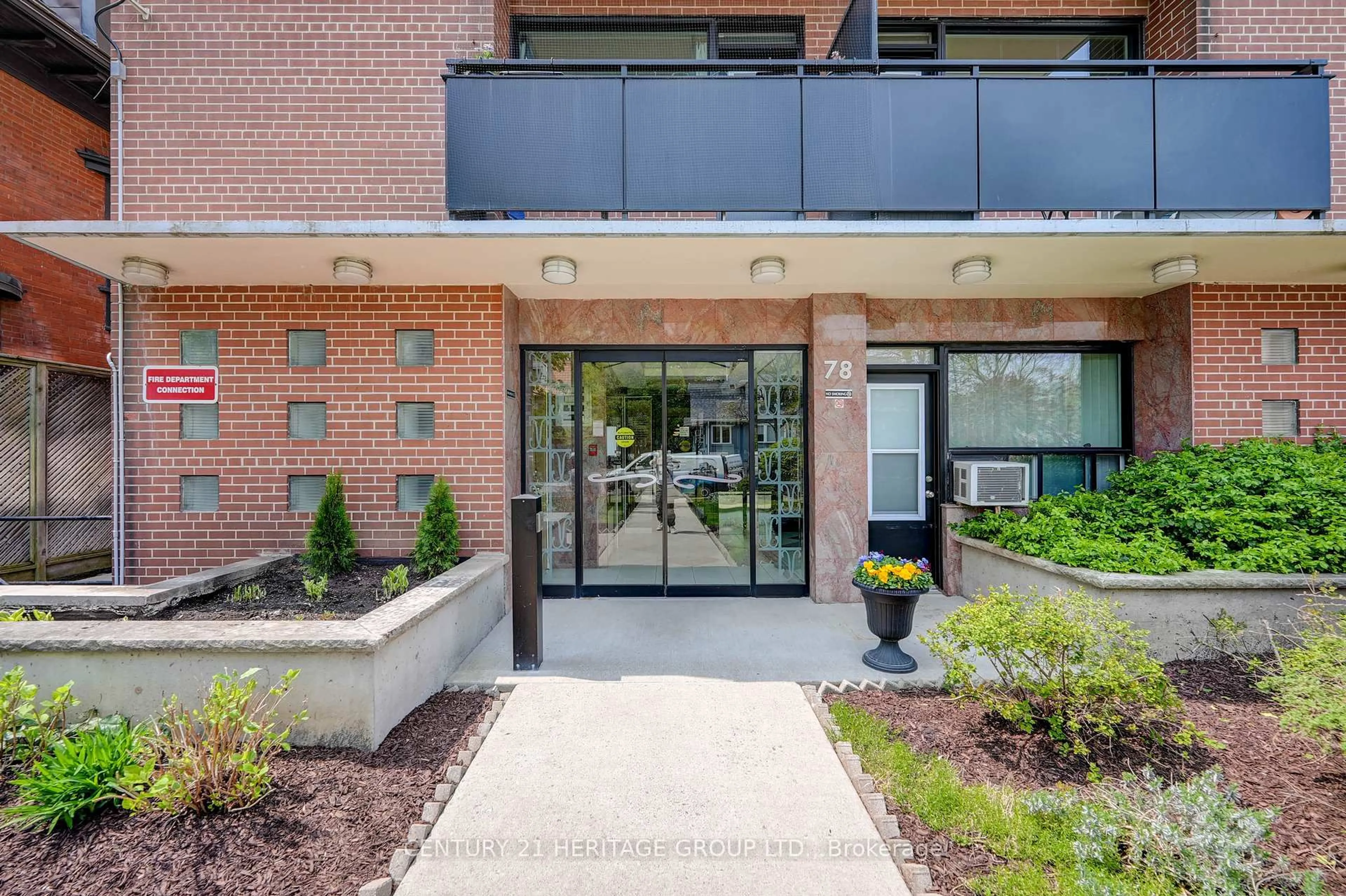 Unknown for 78 Warren Rd #107, Toronto Ontario M4V 2R6