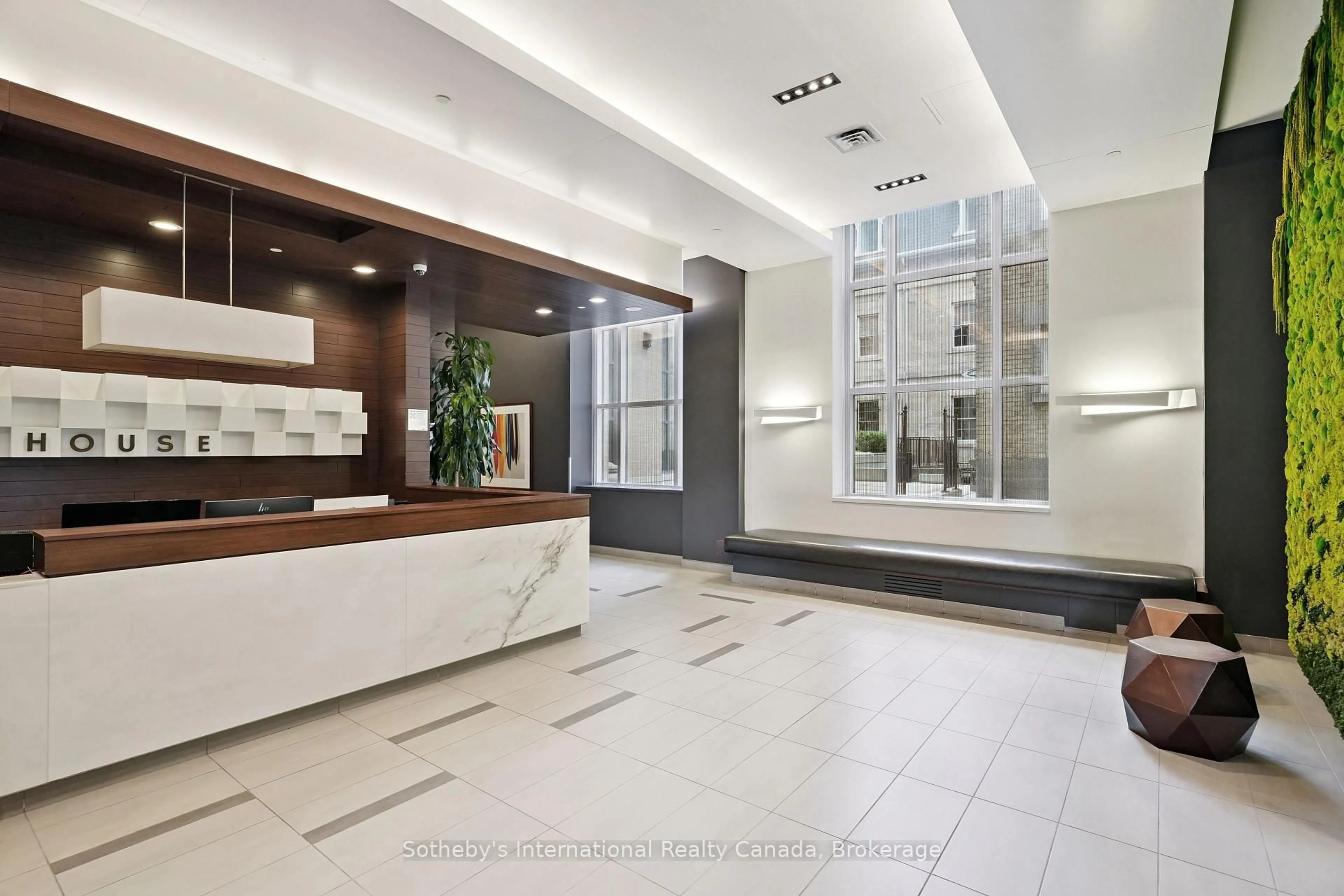 Lobby for 105 George St #903, Toronto Ontario M5A 0L4
