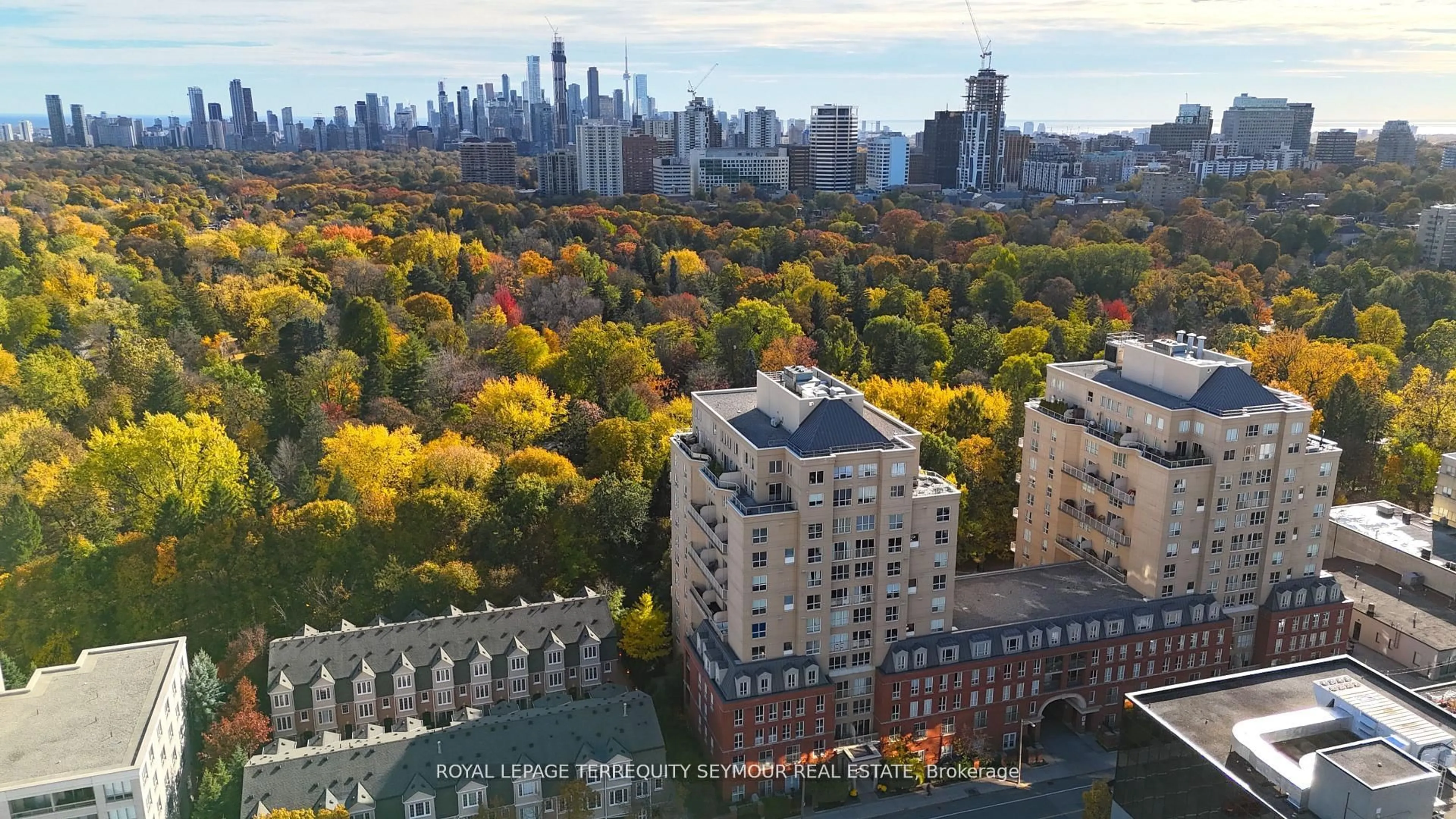 A pic from outside/outdoor area/front of a property/back of a property/a pic from drone, city buildings view from balcony for 139 Merton St #448, Toronto Ontario M4S 3G7