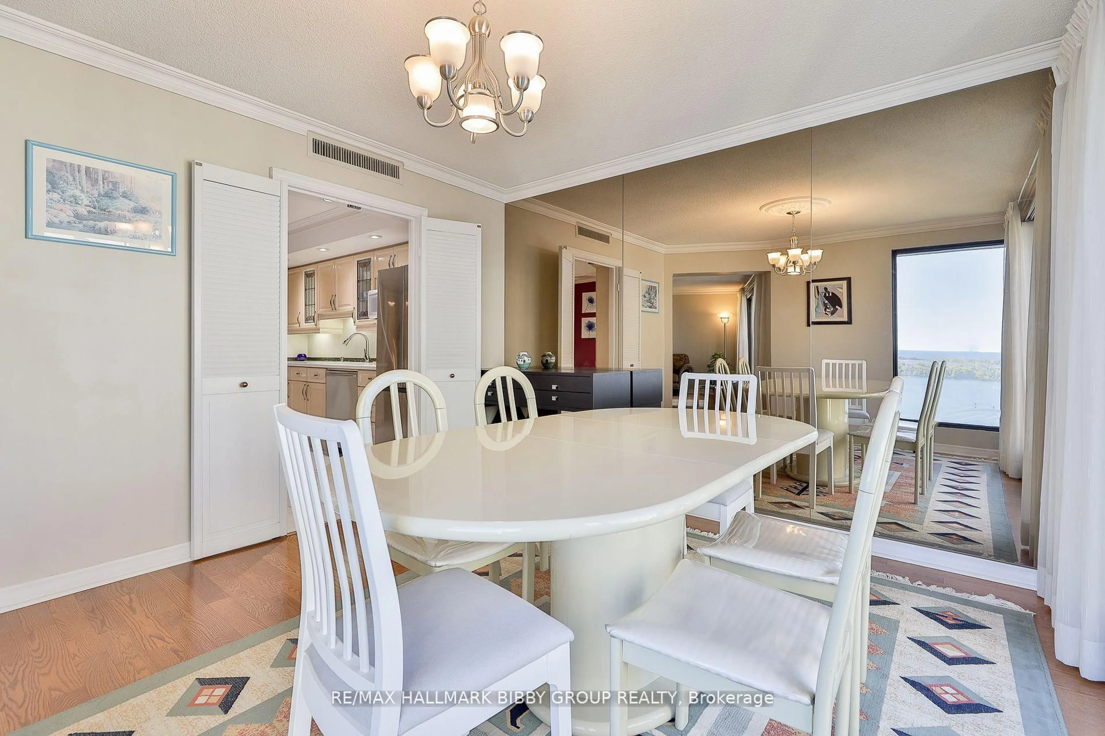 Dining room, unknown for 65 Harbour Sq #3006, Toronto Ontario M5J 2L4