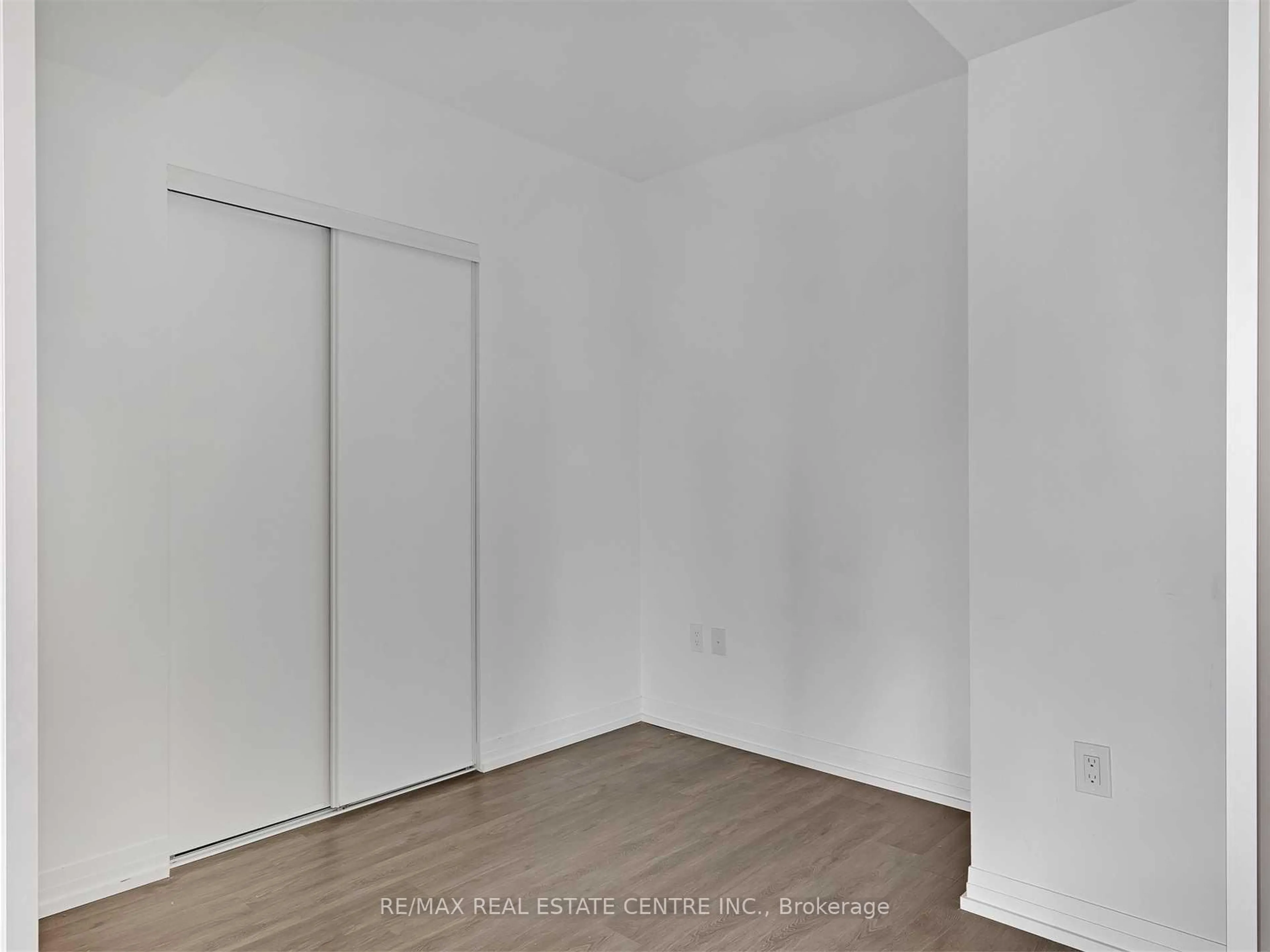 A pic of a room for 251 Jarvis St #4709, Toronto Ontario M5B 0C3