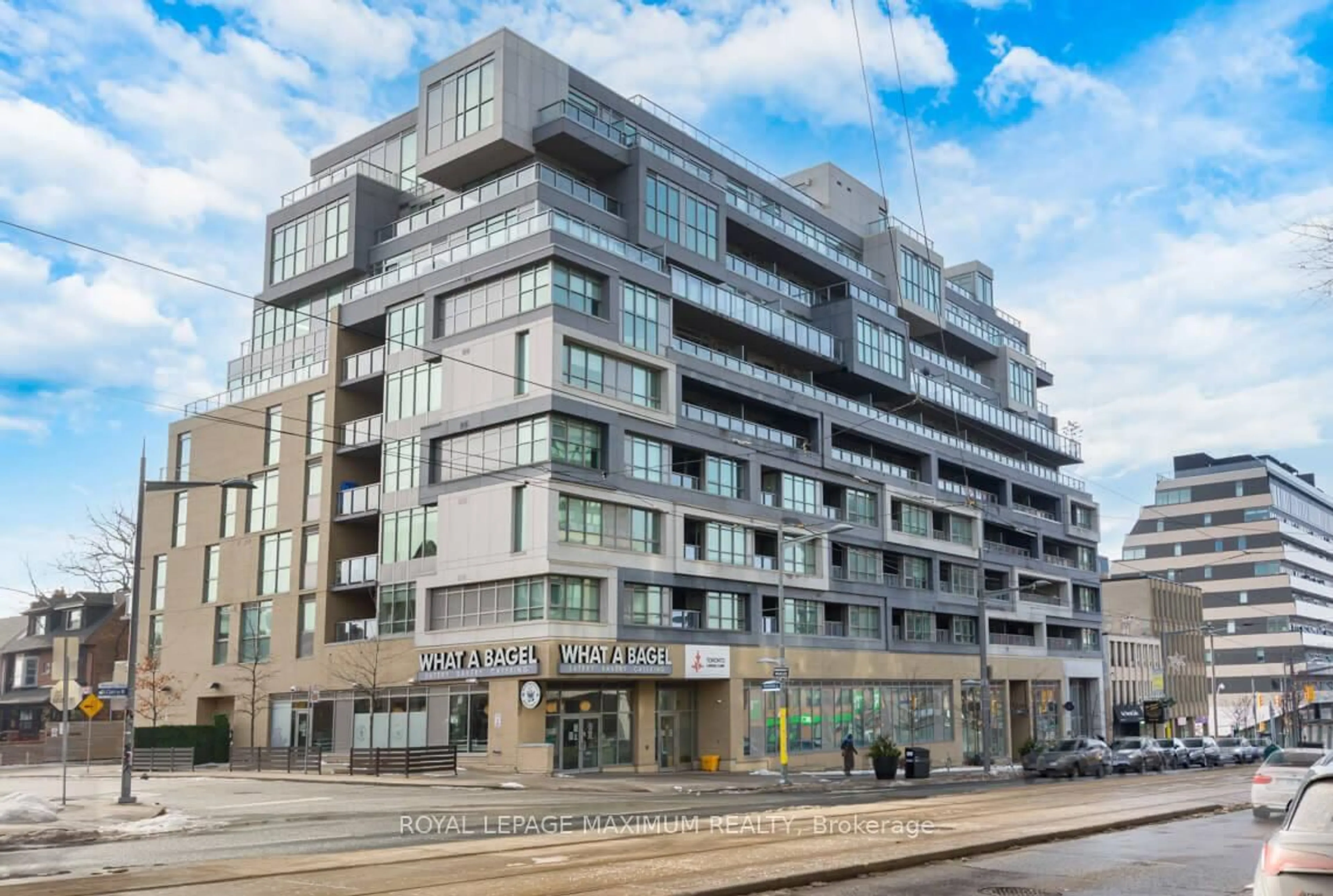 Unknown for 835 St Clair Ave #313, Toronto Ontario M6C 0A8