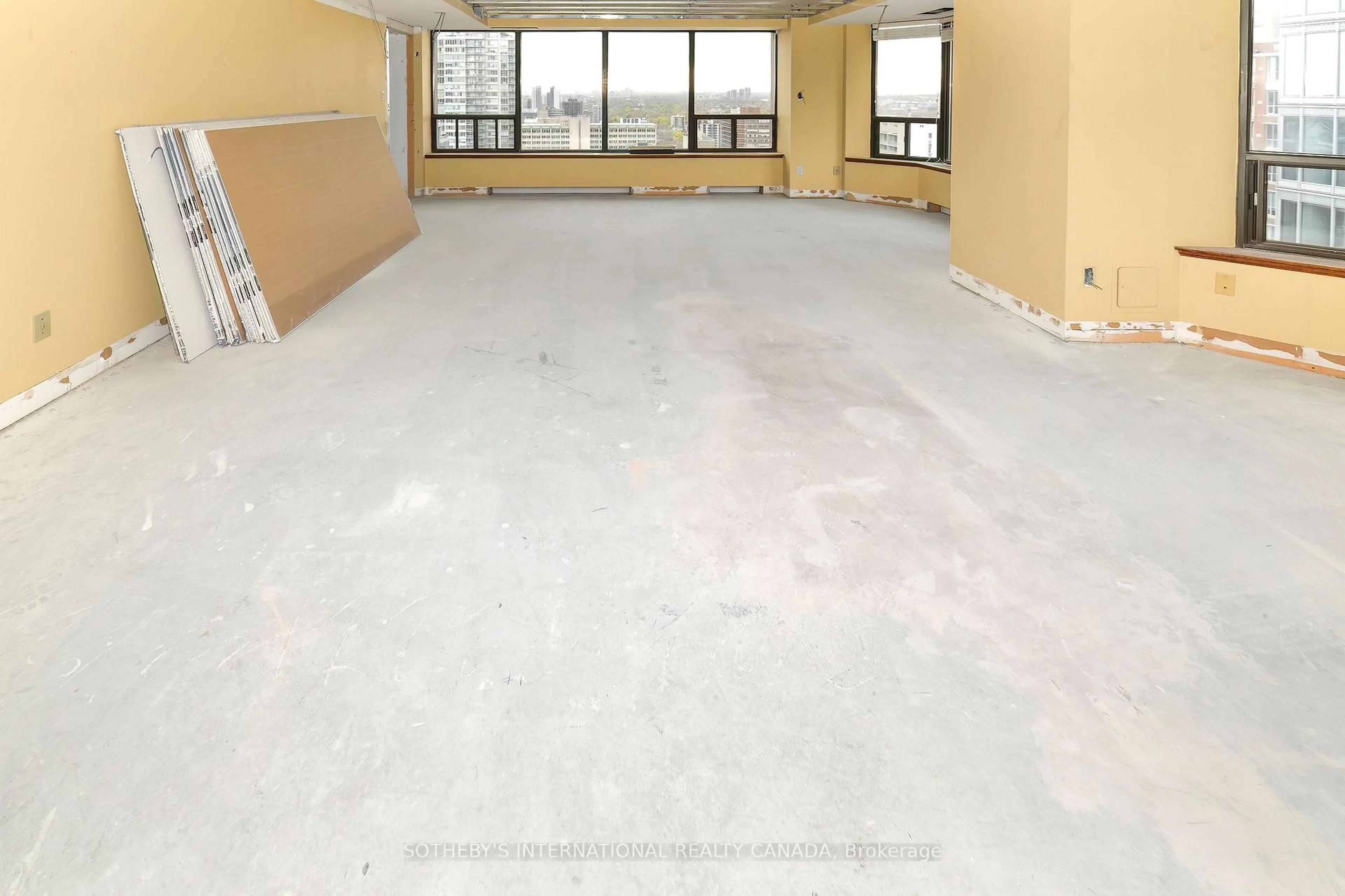 A pic of a room for 175 Cumberland St #2202, Toronto Ontario M5R 3M9