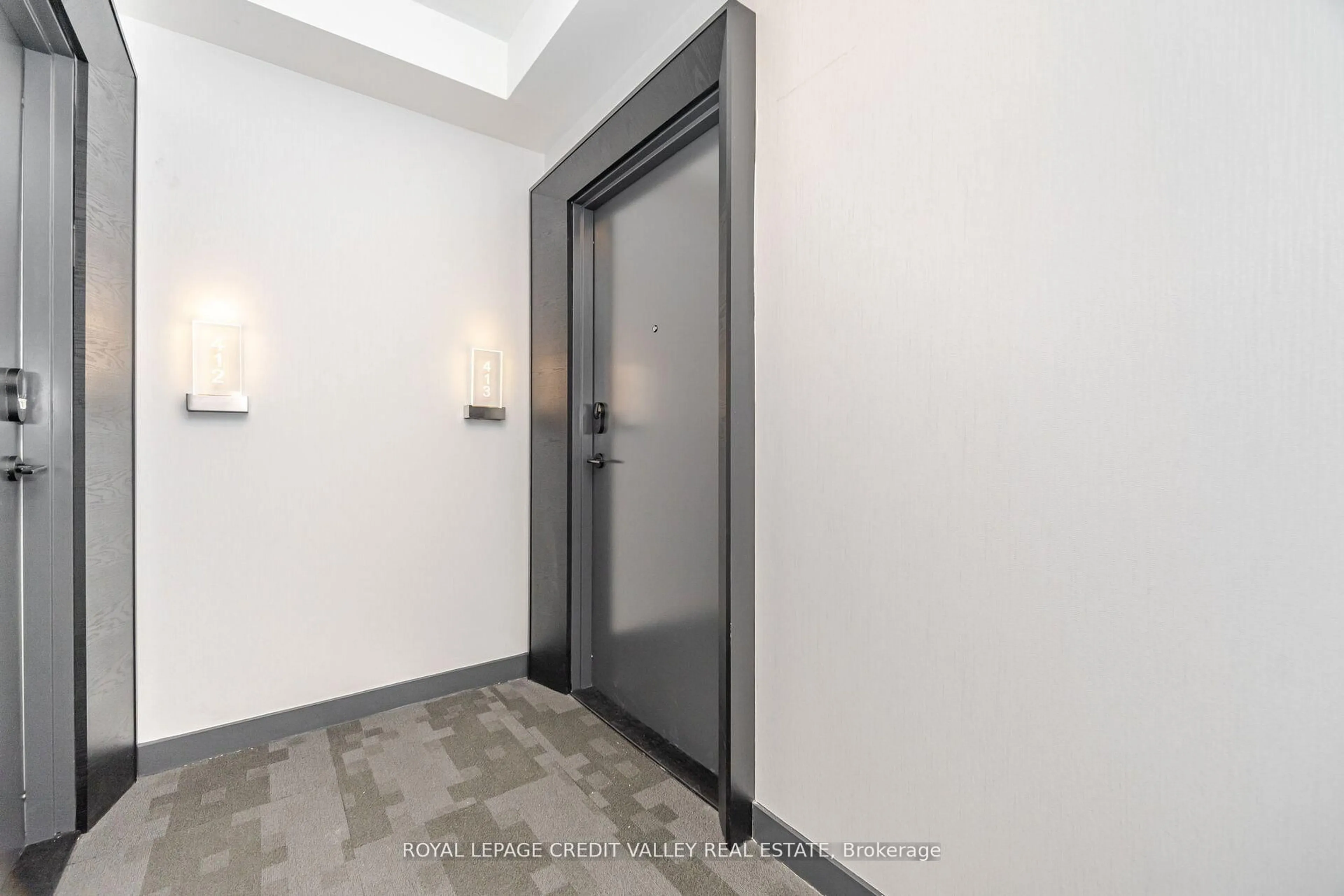 Indoor foyer for 70 Princess St #413, Toronto Ontario M5A 0X6