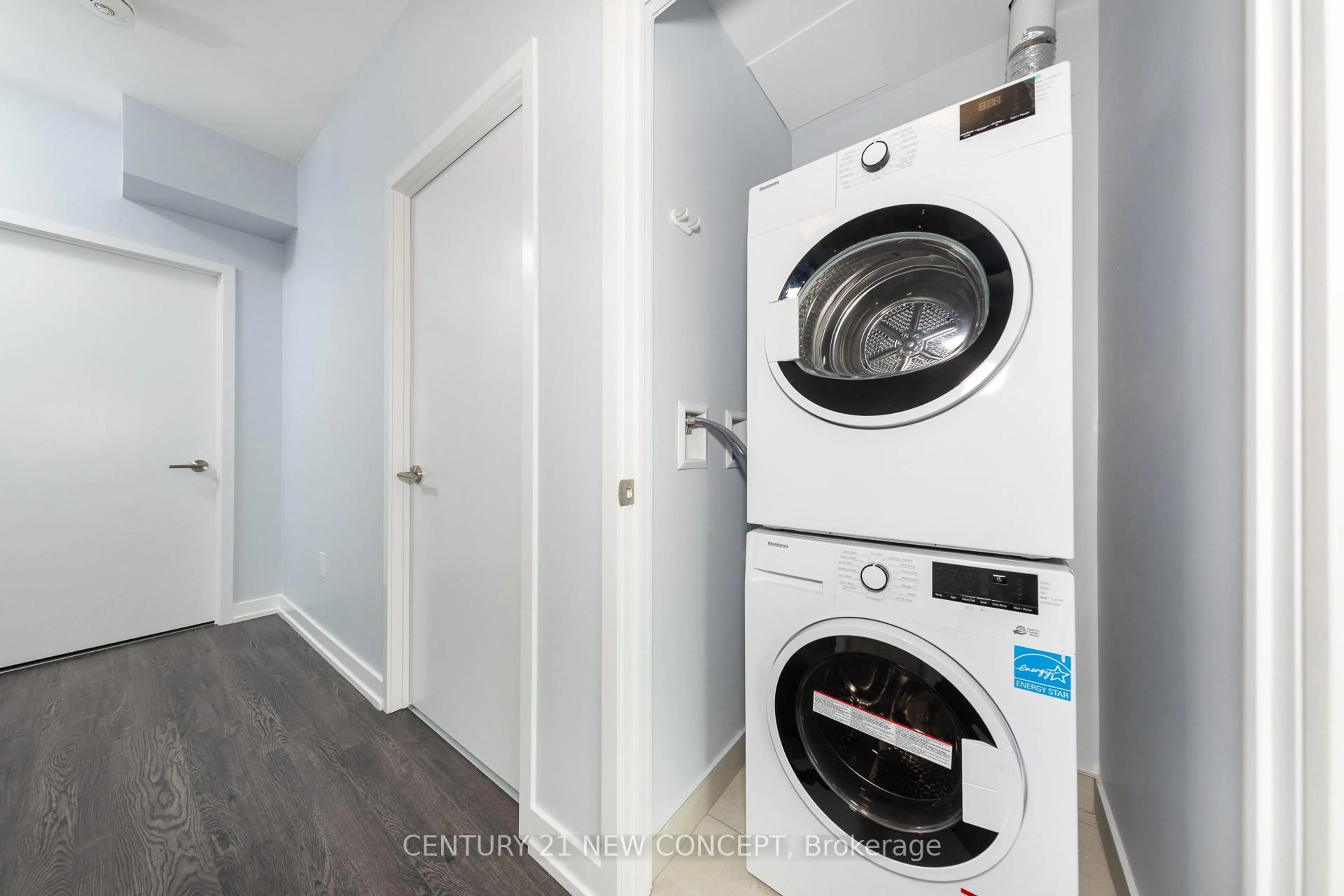 Laundry room for 20 O'neill Rd #1414, Toronto Ontario M3C 0R2