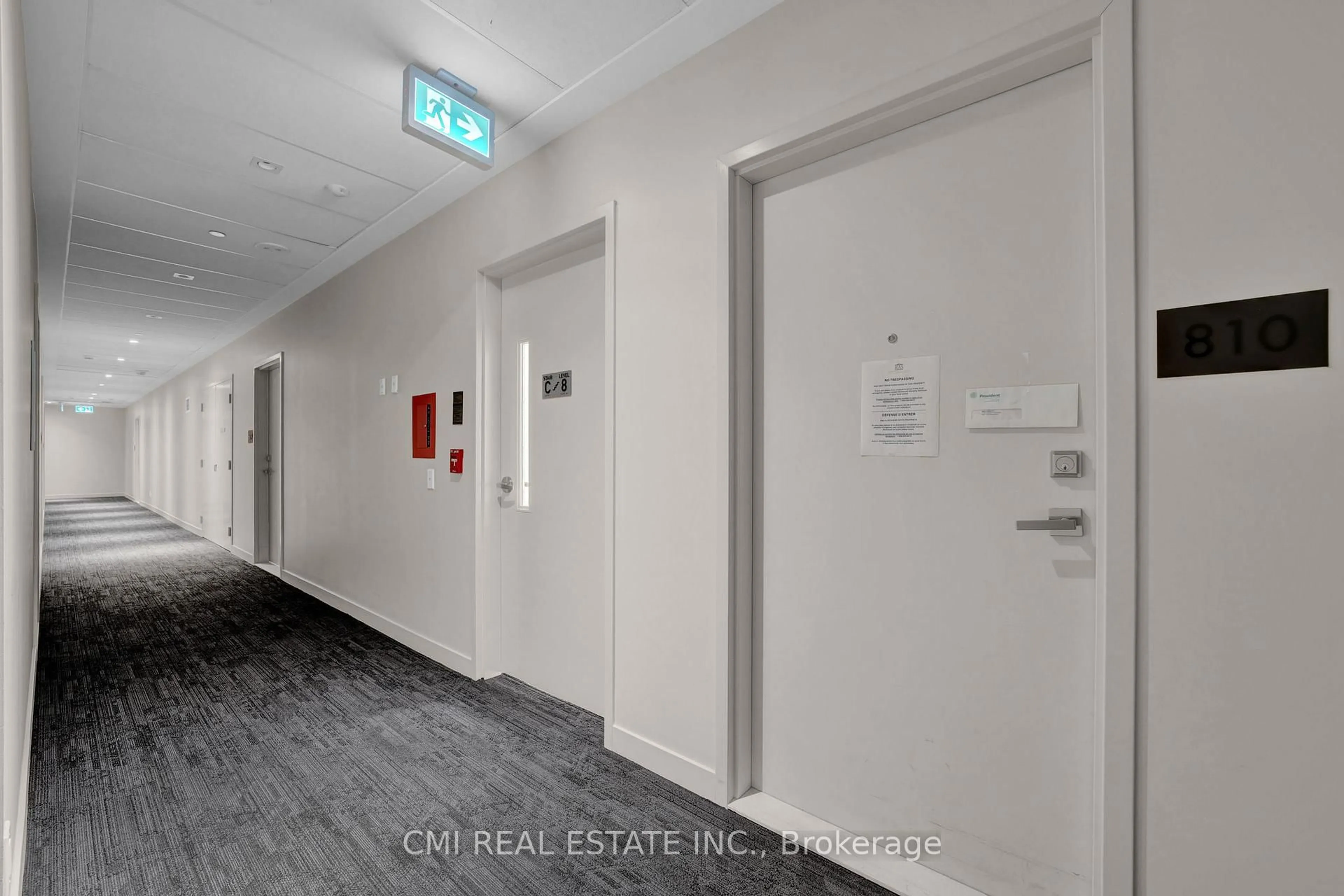 Indoor foyer for 10 Deerlick Crt #810, Toronto Ontario M3A 0A7