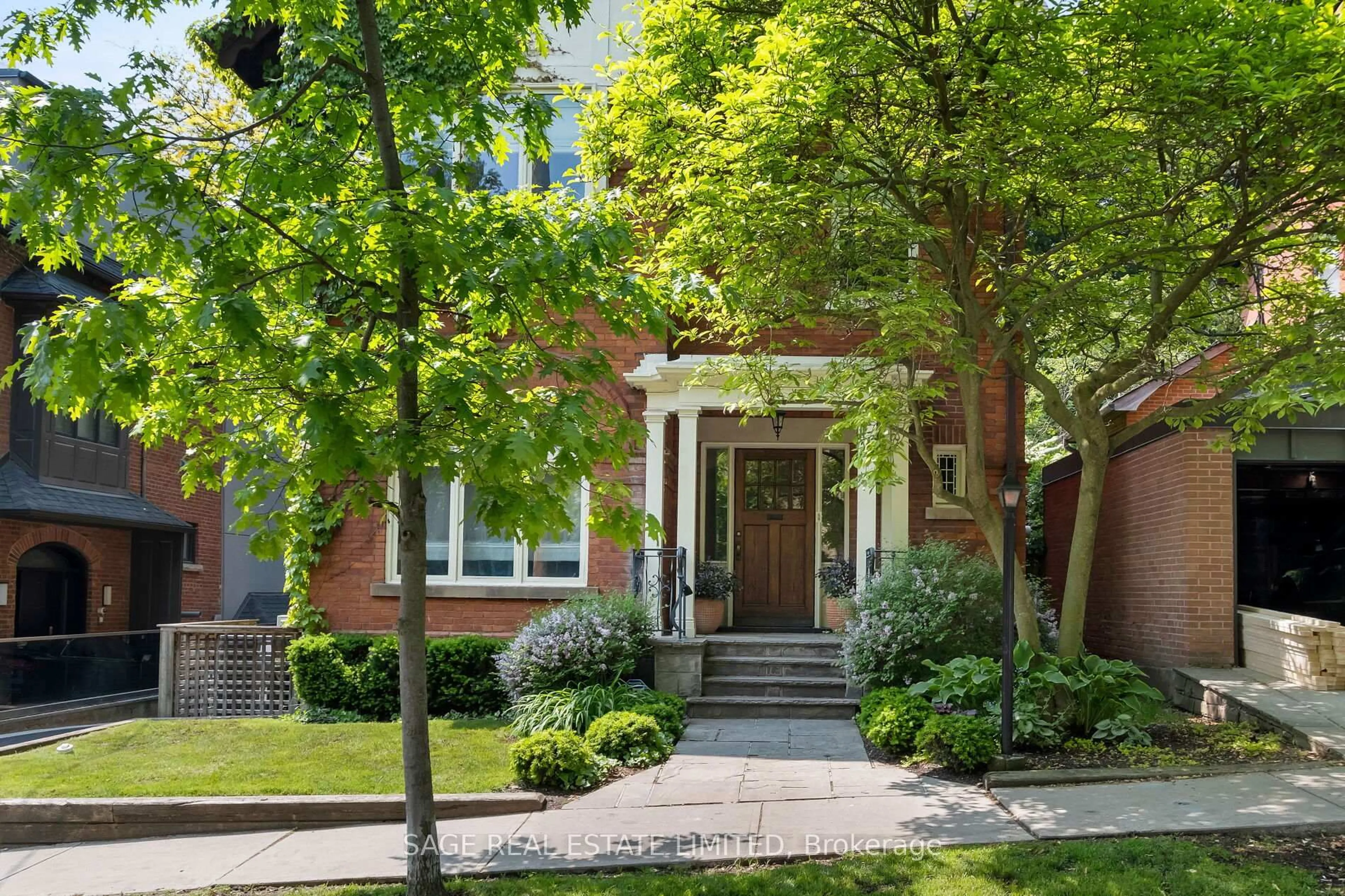 Home with brick exterior material, street for 104 Park Rd, Toronto Ontario M4W 2N7
