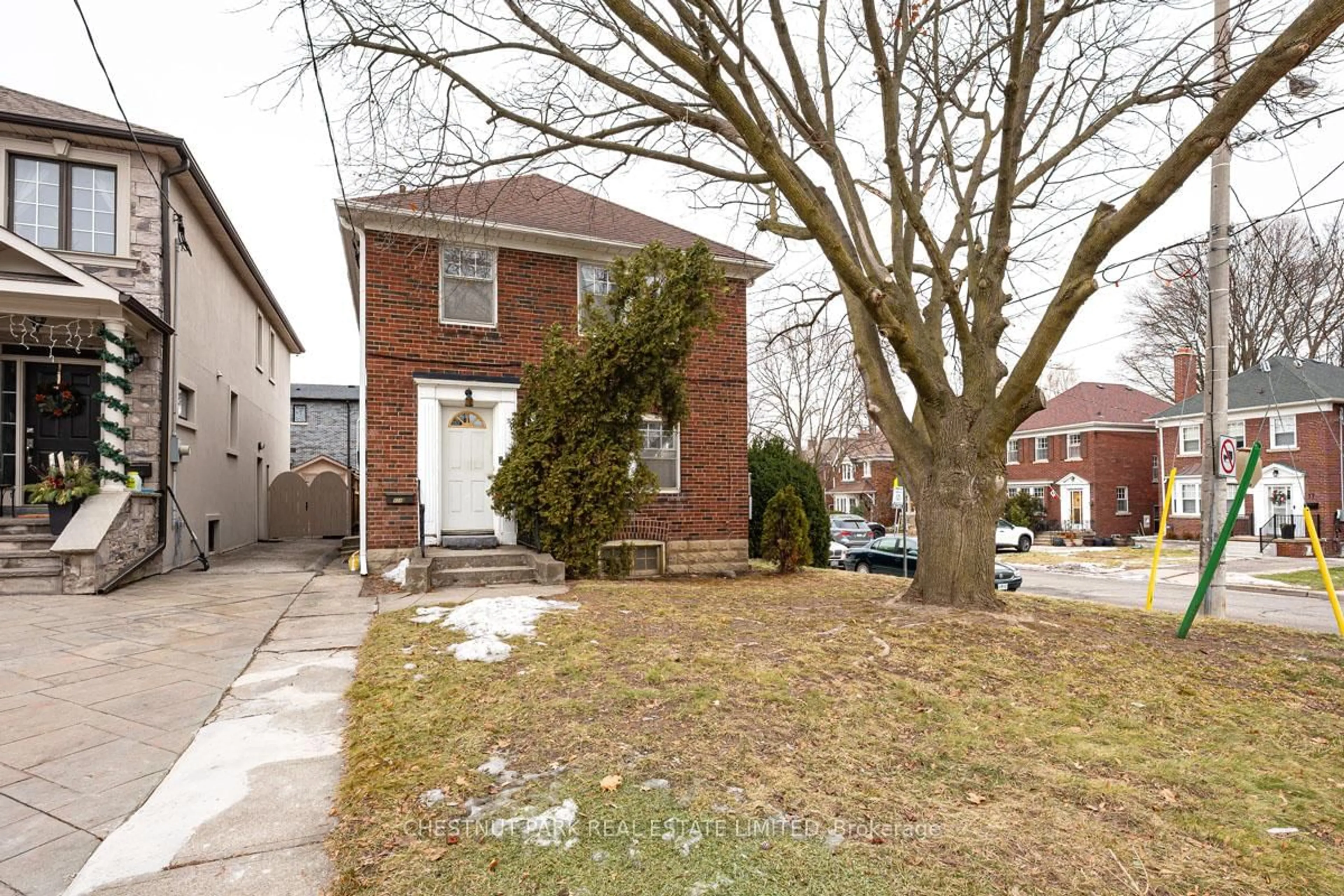 Home with brick exterior material, street for 808 Millwood Rd, Toronto Ontario M4G 1W2