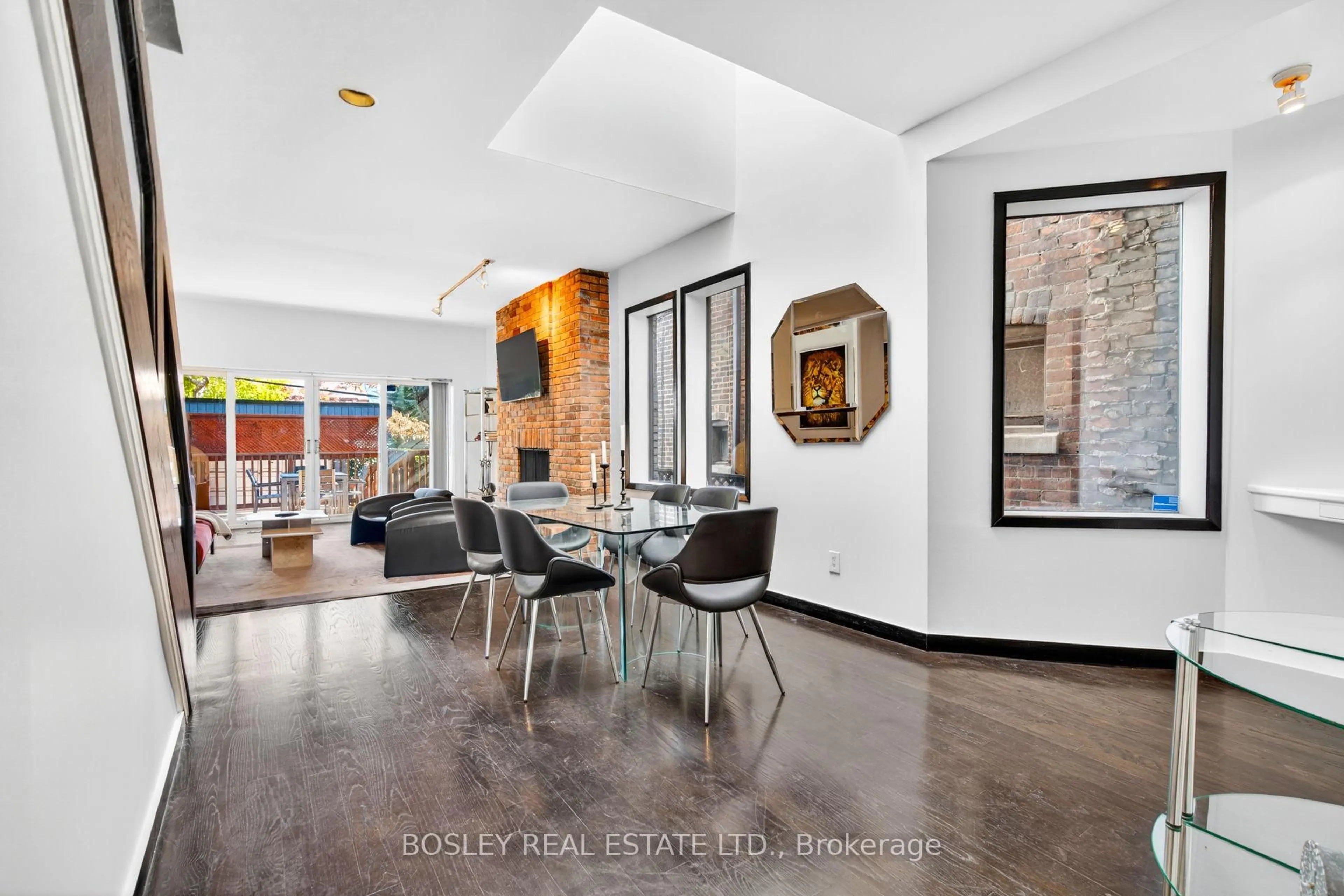 Dining room, ceramic/tile floor for 119 Seaton St, Toronto Ontario M5A 2T3