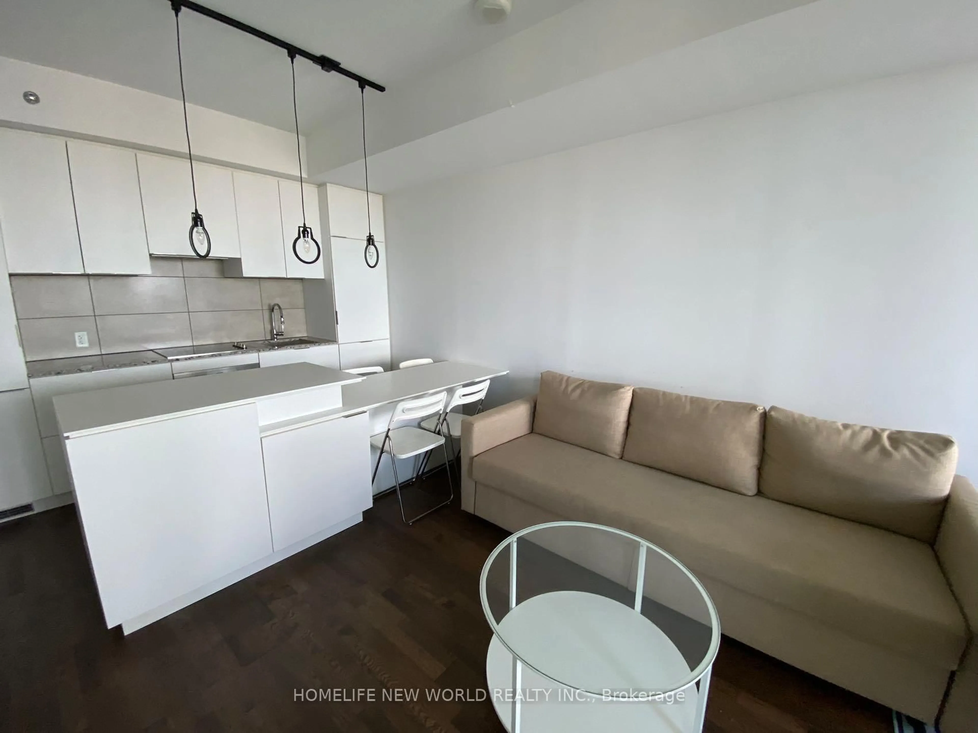 A pic of a room for 5 St. Joseph St #4001, Toronto Ontario M4Y 0B6