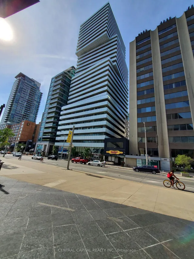 200 Bloor St #1501, Toronto 2