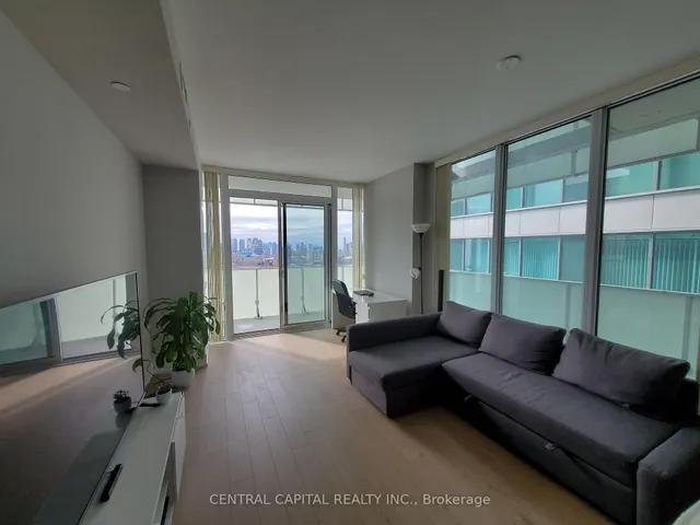 200 Bloor St #1501, Toronto 5