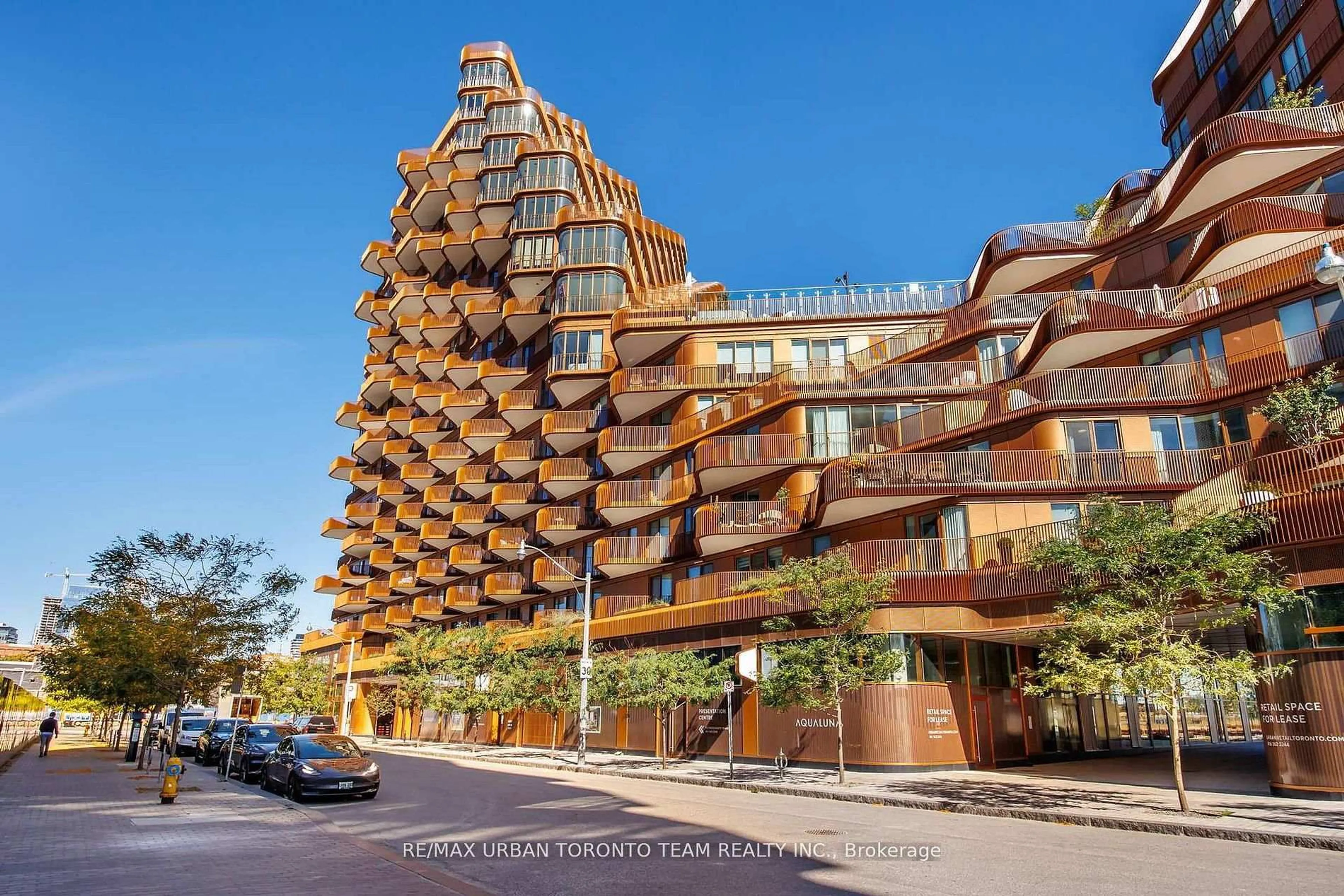 Unknown for 155 Merchants' Wharf #415, Toronto Ontario M5A 0Y4