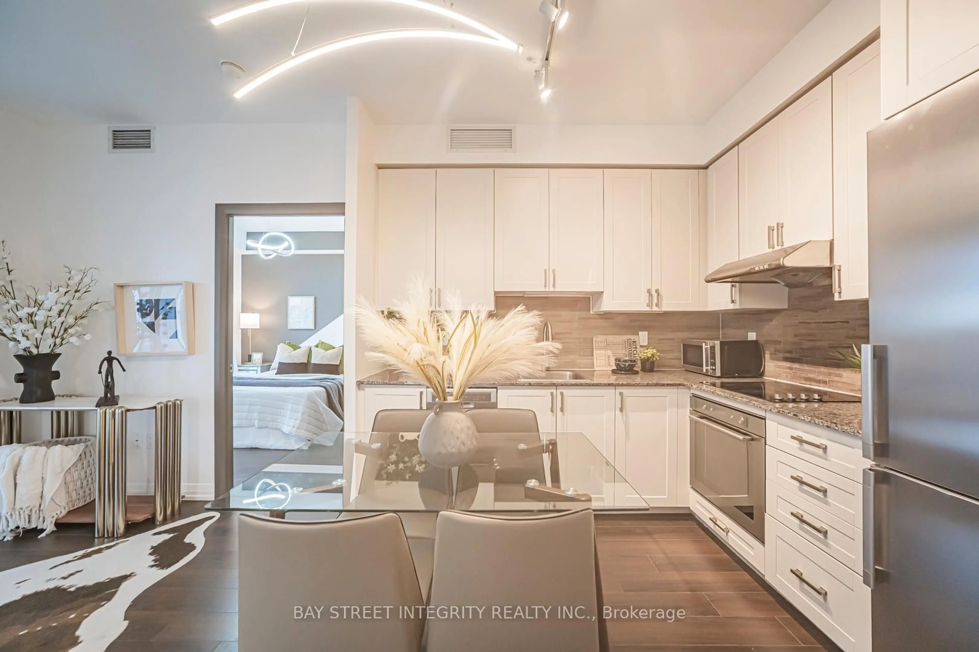 Contemporary kitchen, unknown for 55 Ann O'reilly Rd #2002, Toronto Ontario M2J 0E1