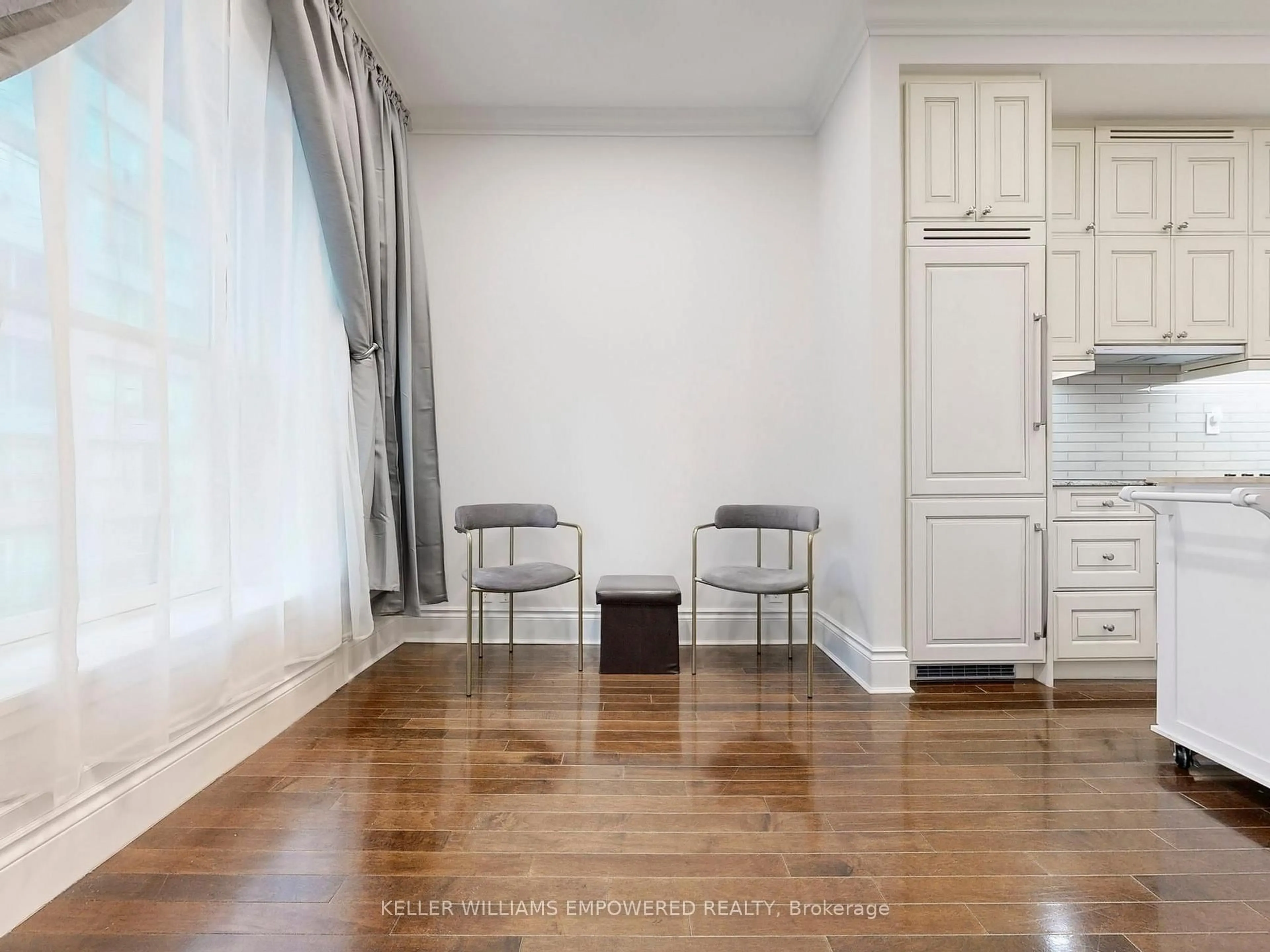 A pic of a room for 22 Leader Lane #522, Toronto Ontario M5E 0B2