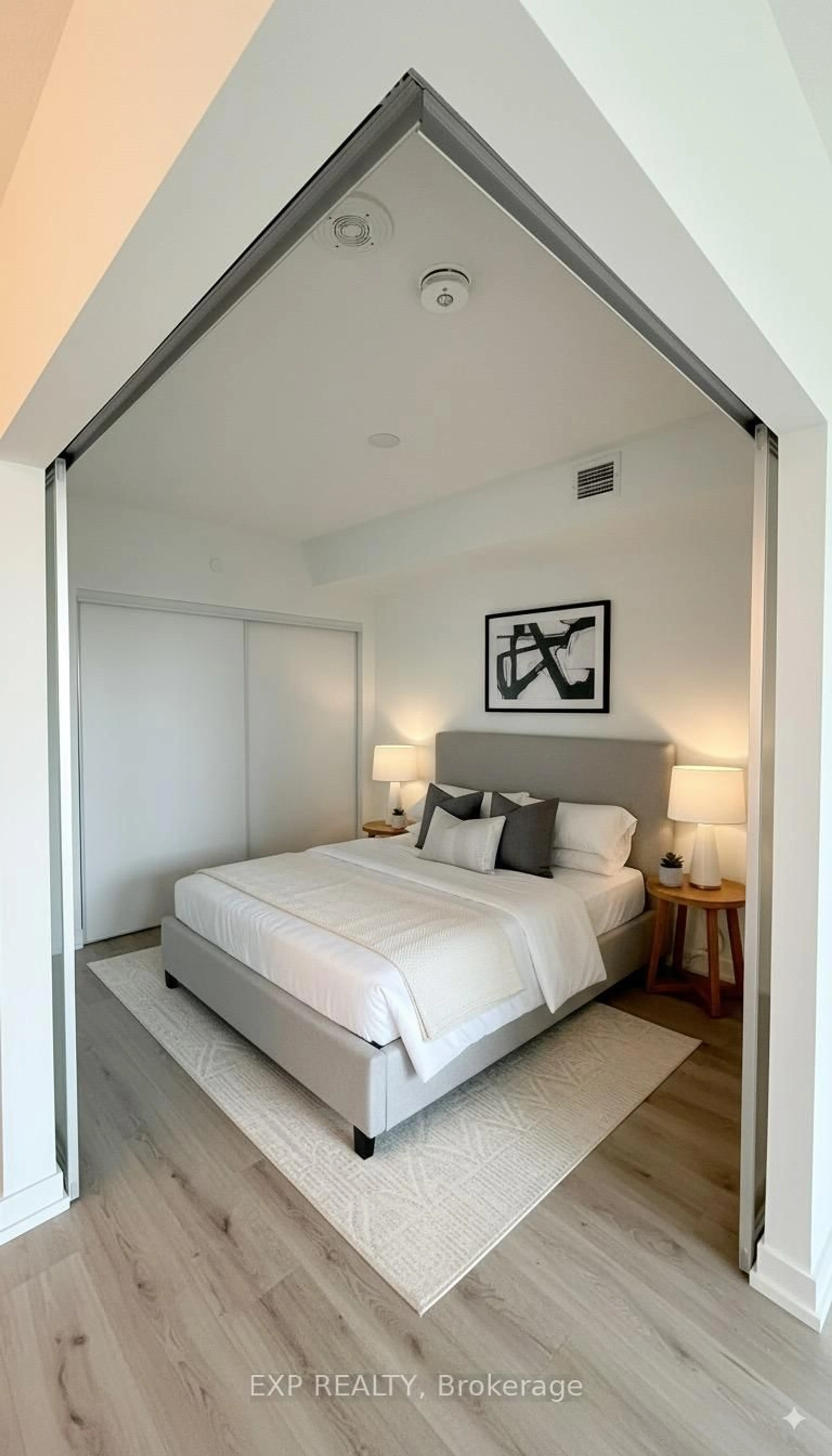 Bedroom with bed, unknown for 395 Bloor St #3306, Toronto Ontario M4W 0B4