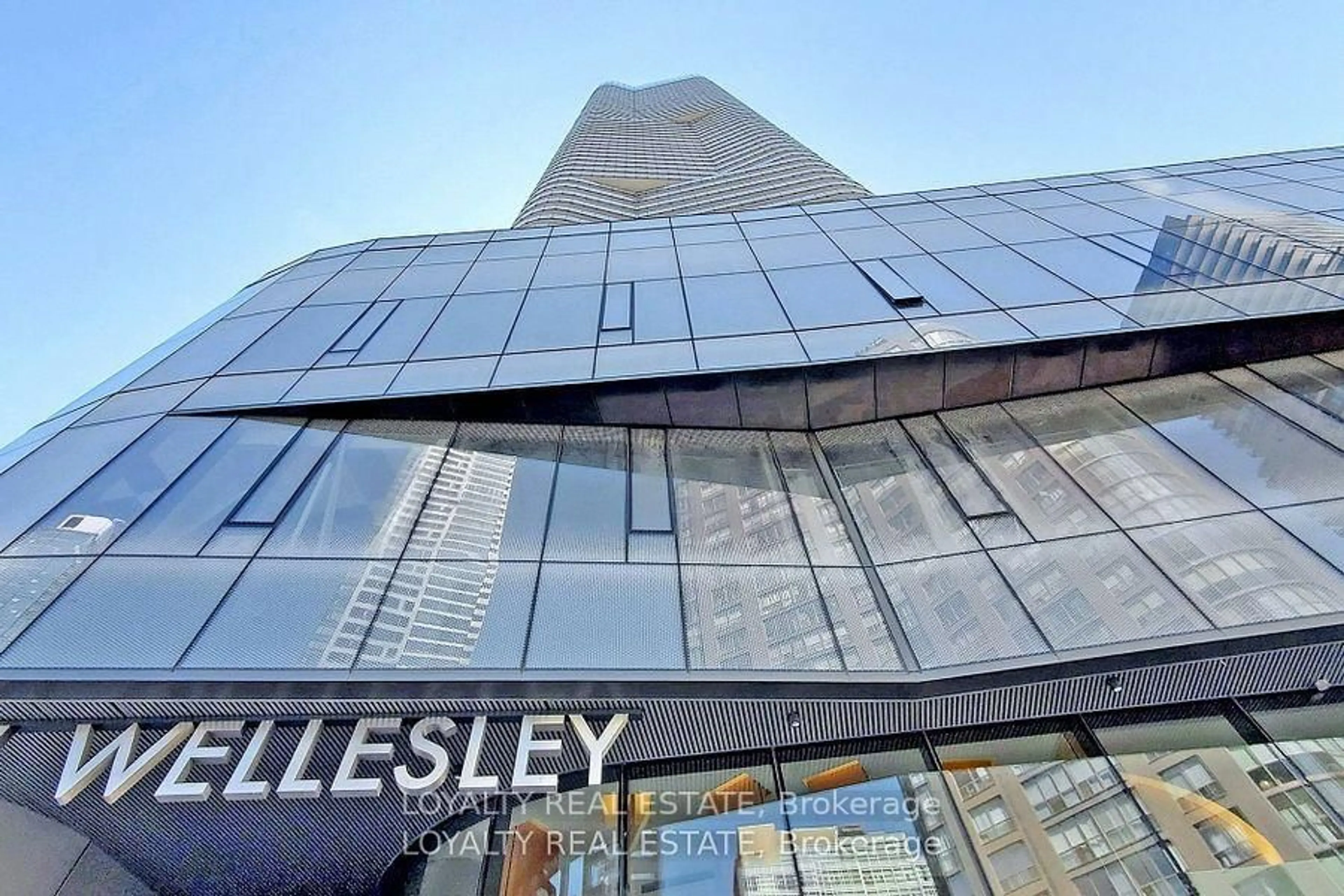 Lobby for 11 Wellesley St #1107, Toronto Ontario M4Y 0G4