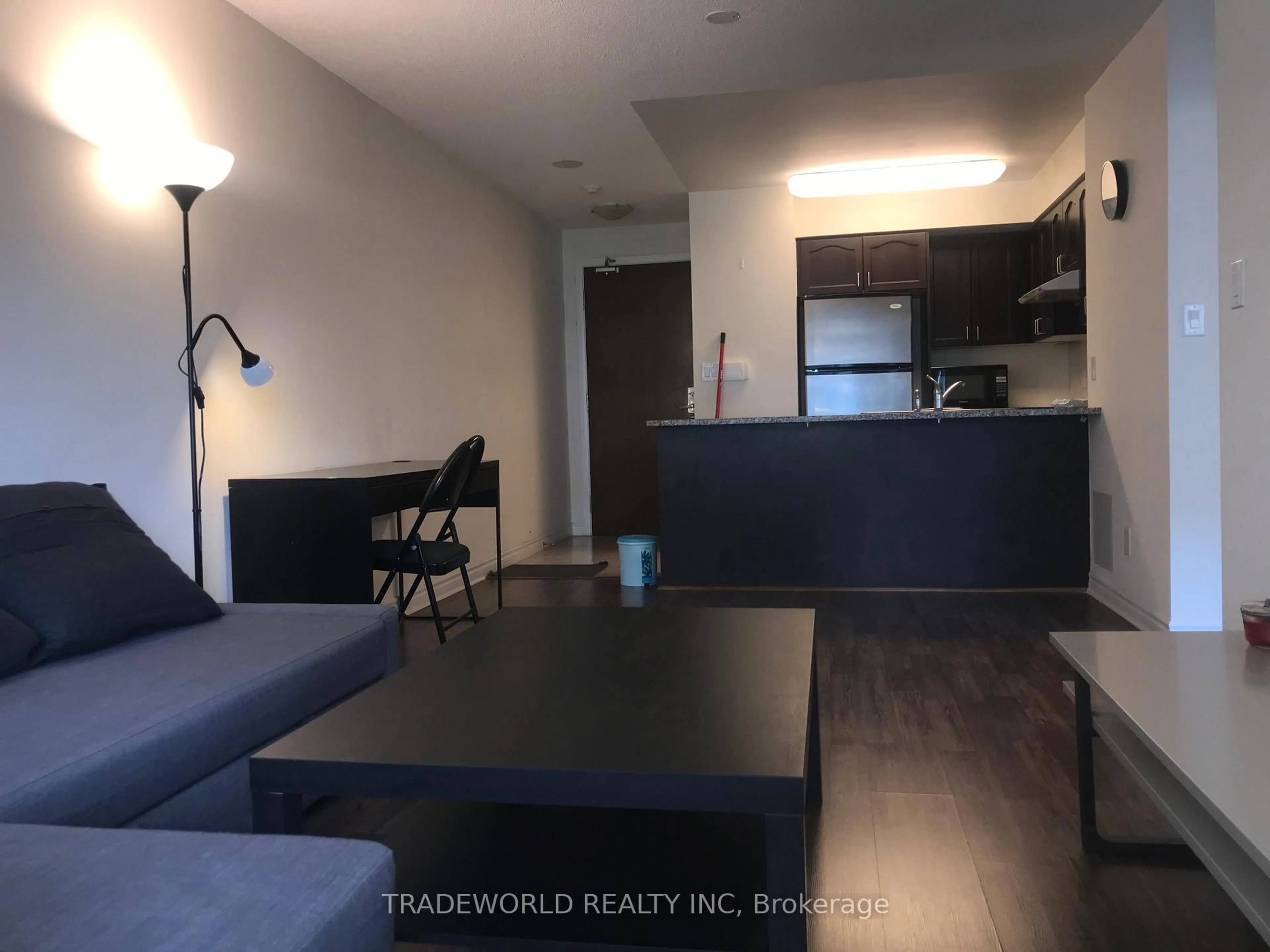 A pic of a room for 35 Hollywood Ave #316, Toronto Ontario M2N 0A9