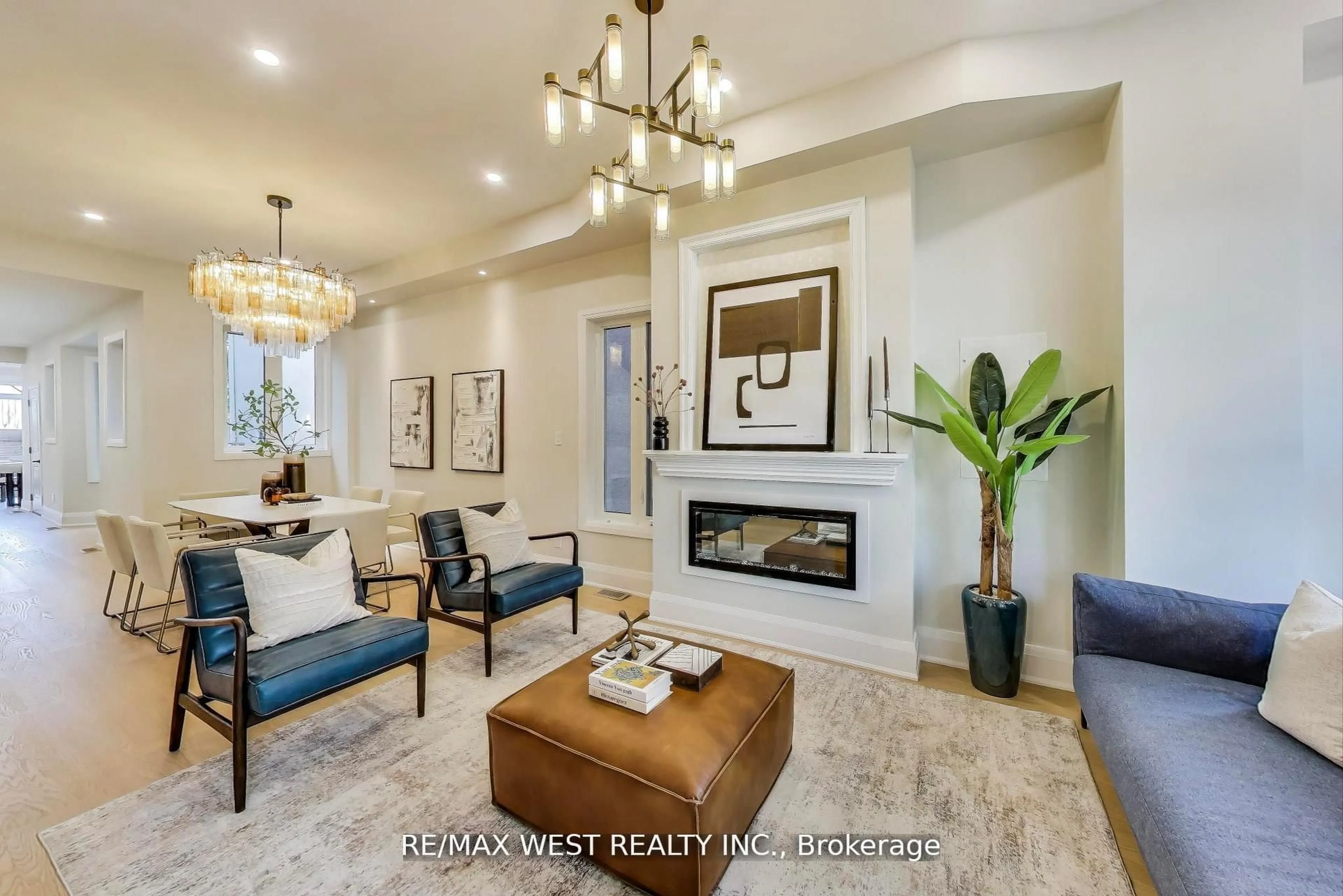 Living room with furniture, unknown for 21 Rolyat St, Toronto Ontario M6J 1S5