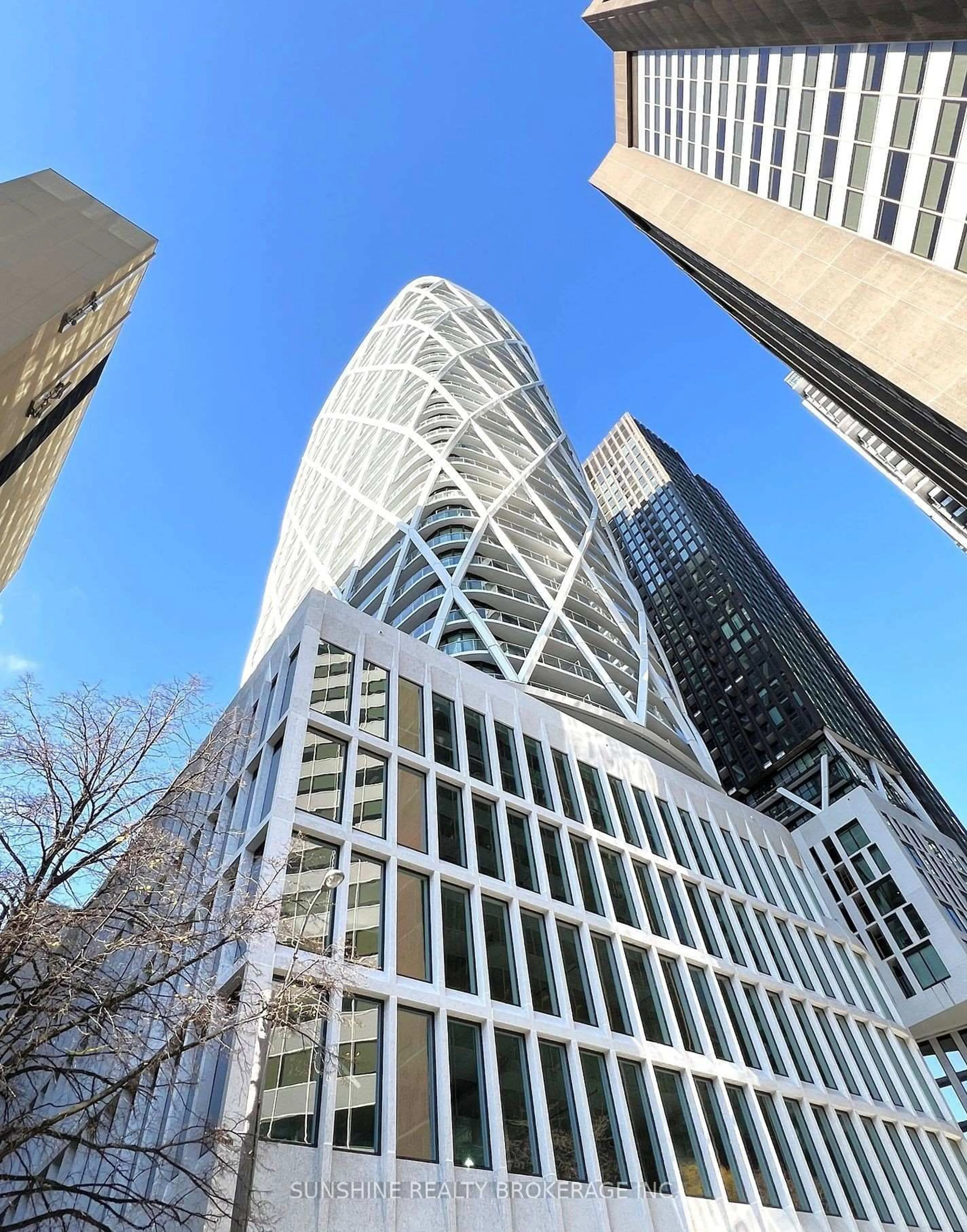 Indoor foyer for 230 Simcoe St #3421, Toronto Ontario M5T 0G7